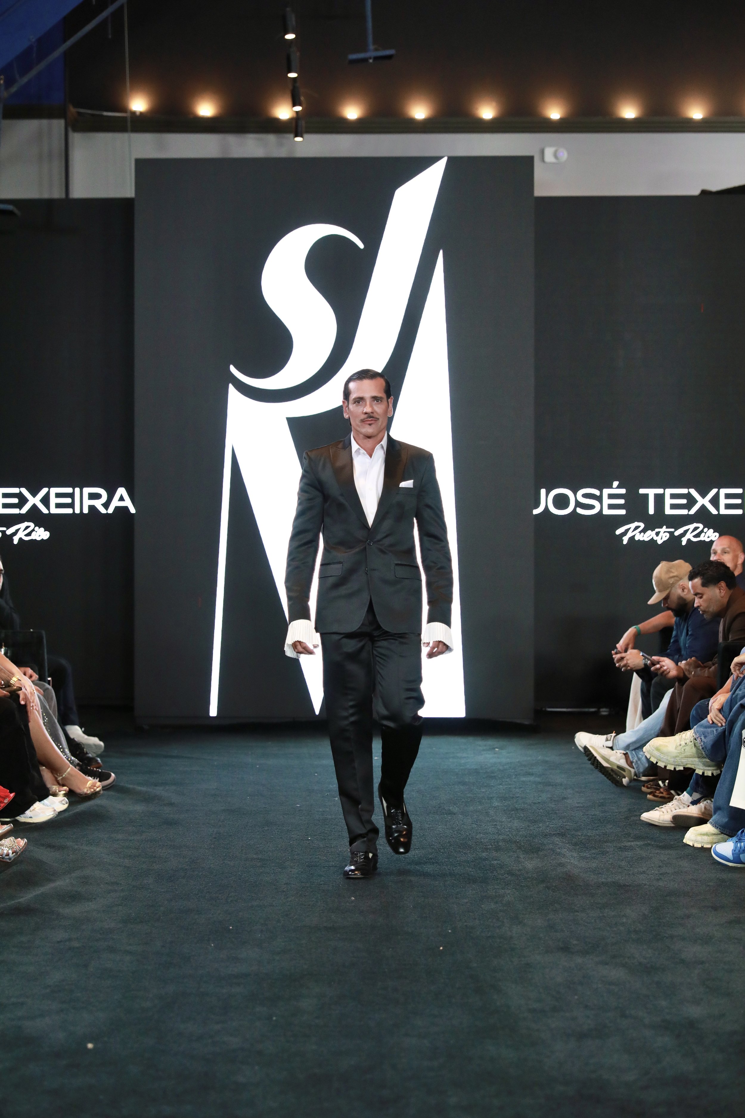 Designer: José Texeira
Source: Giovanna Salerno