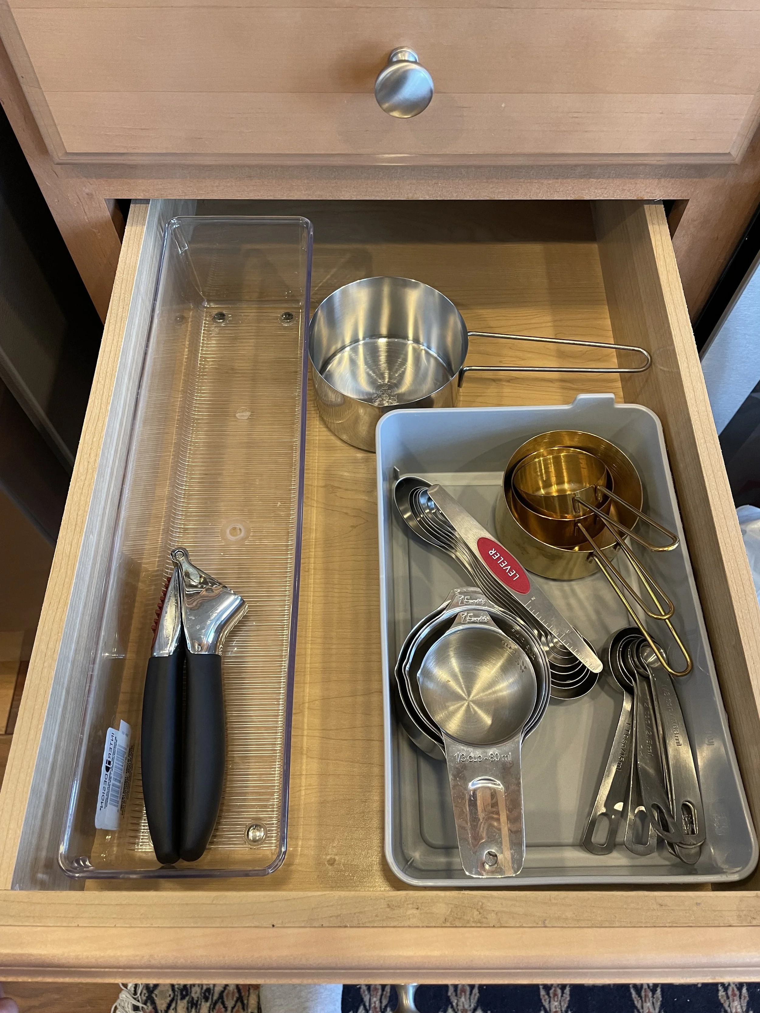 Organized Kitchen Drawers