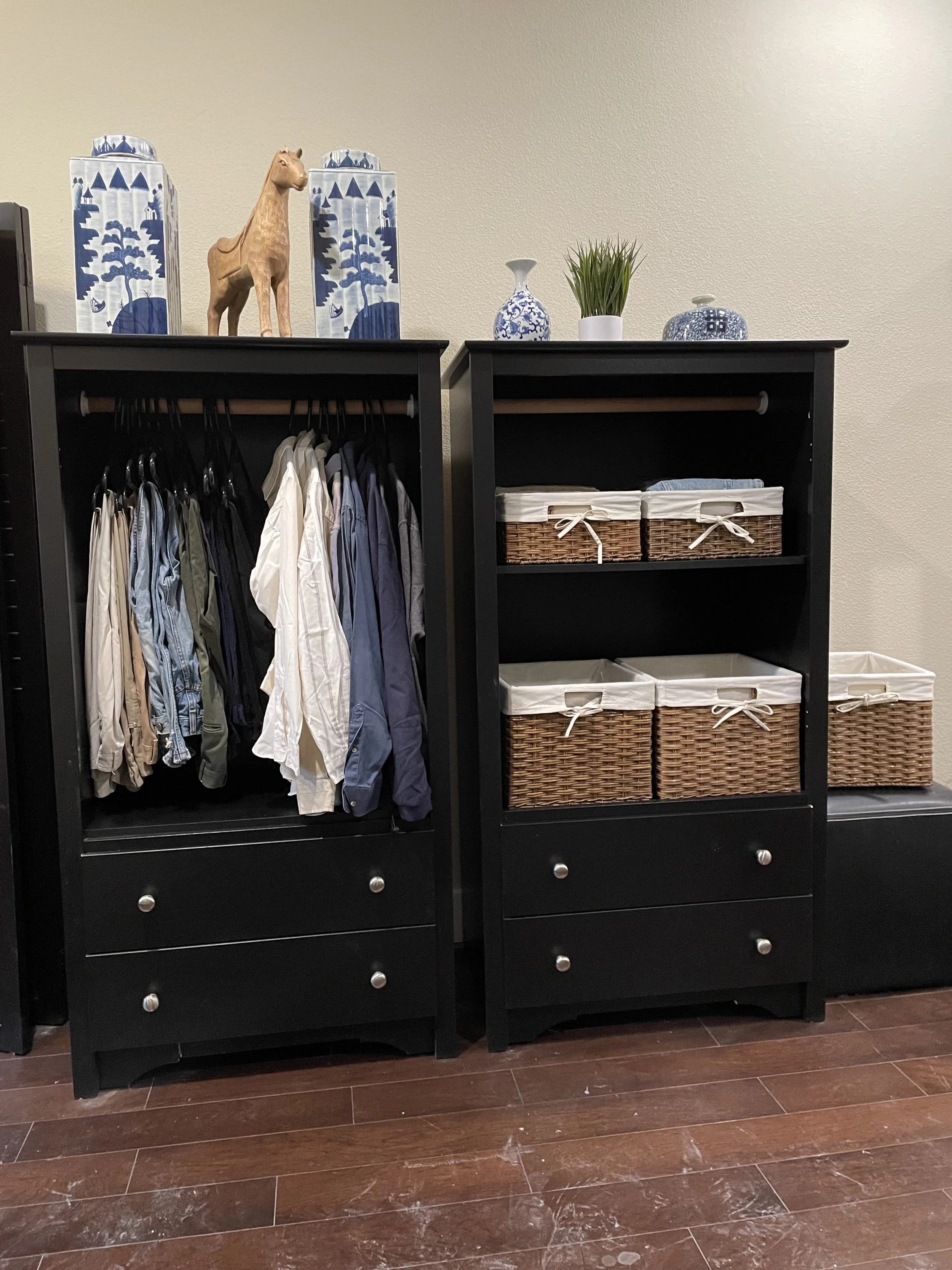 Organized closet storage 