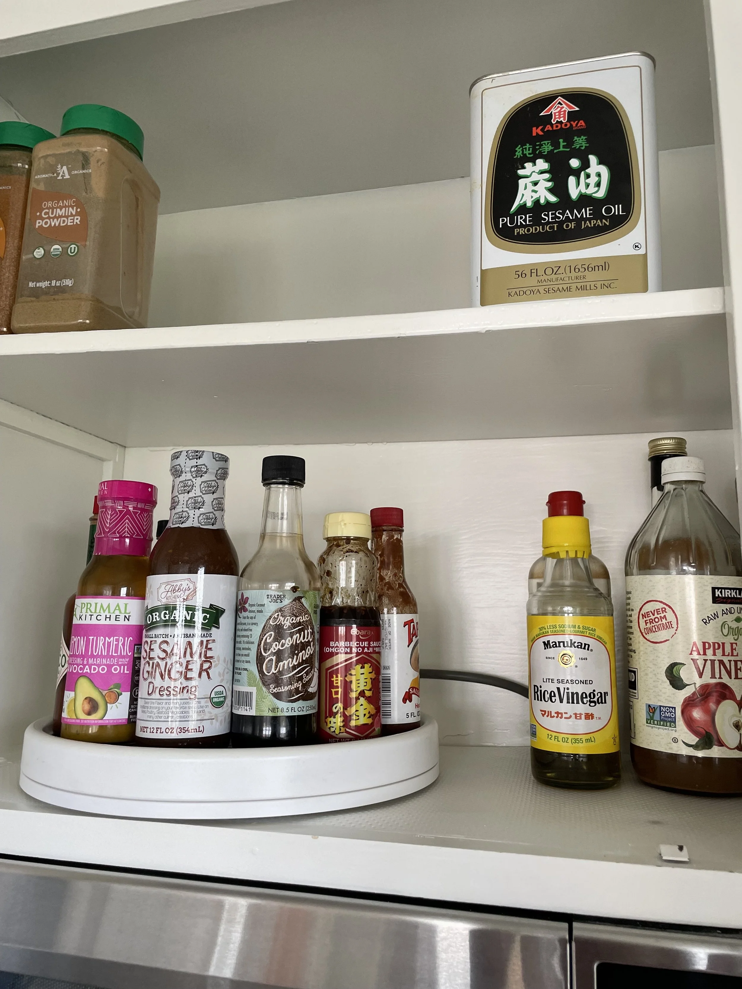 Kitchen Cabinet Organized - Lazy susan 
