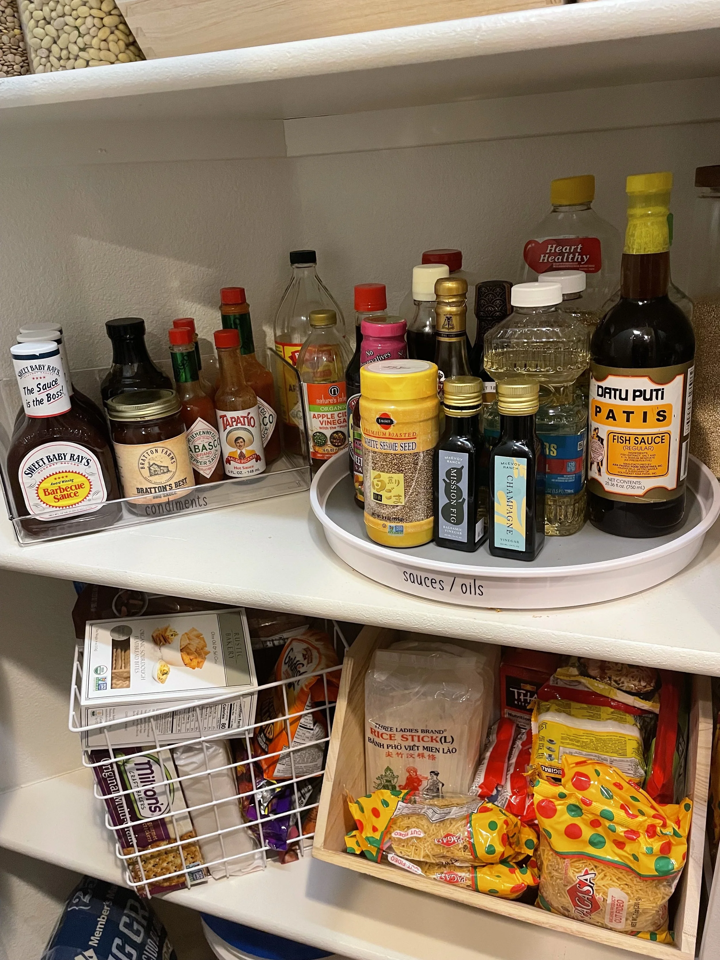 Organized Pantry Kitchen 