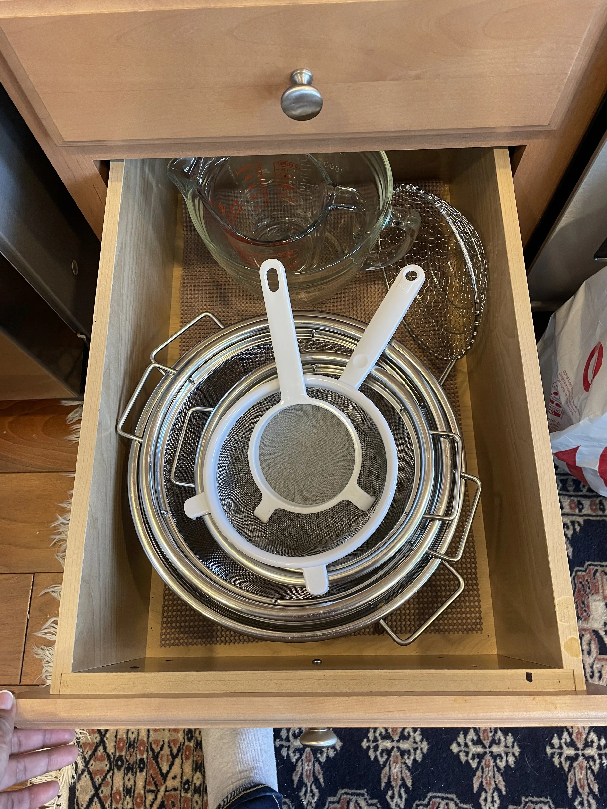 Organized Kitchen Strainers 