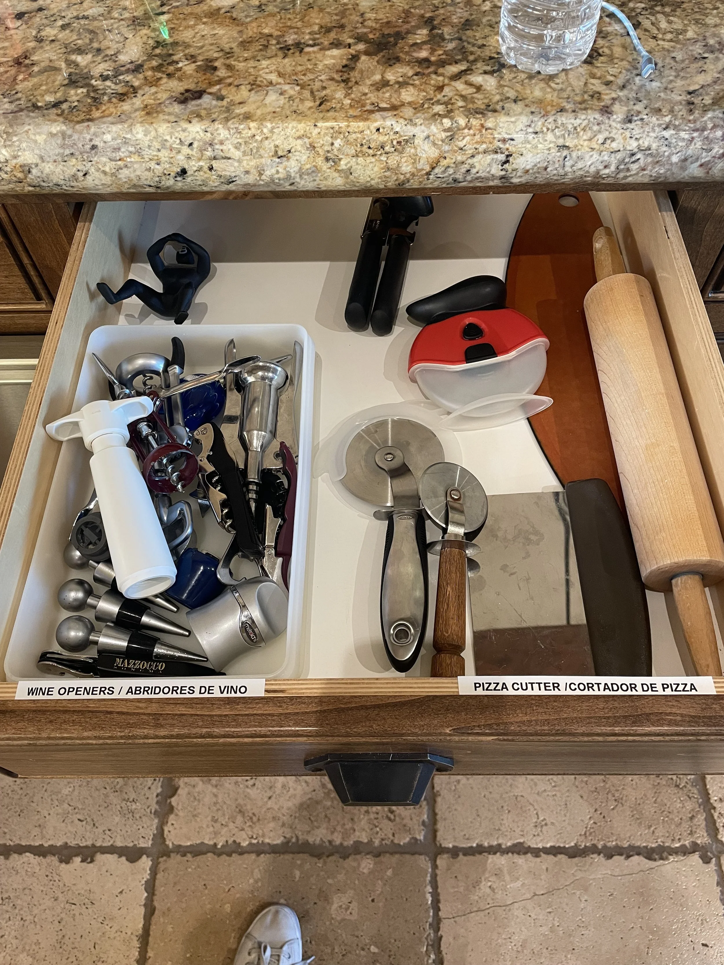 Organized Kitchen Drawer 