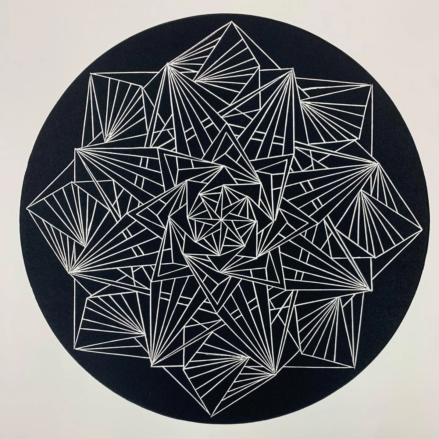 Process post of testing this new plate and exploring making circular gradients for the first time. 4 tests colors: black ink, medium-dark gradient, light-medium gradient, and white ink.
&bull;
&bull;
&bull;
@mcadmfa @mcadprintshop 
#relief #woodburni