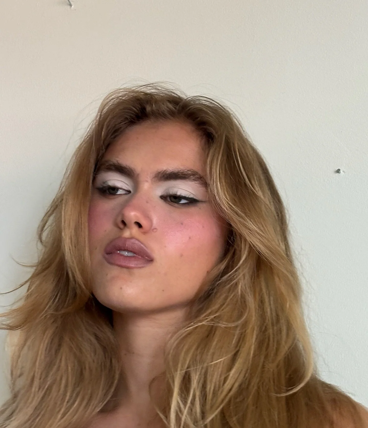 muse @_irisw

#yudelkahair #hair #paris #parishair #coiffeuse #coiffures #hairstylistparis