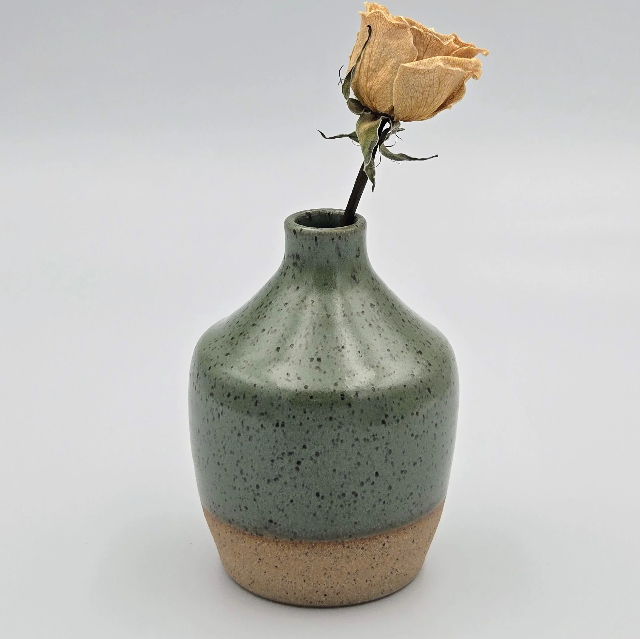 simple-moss-bud.jpg