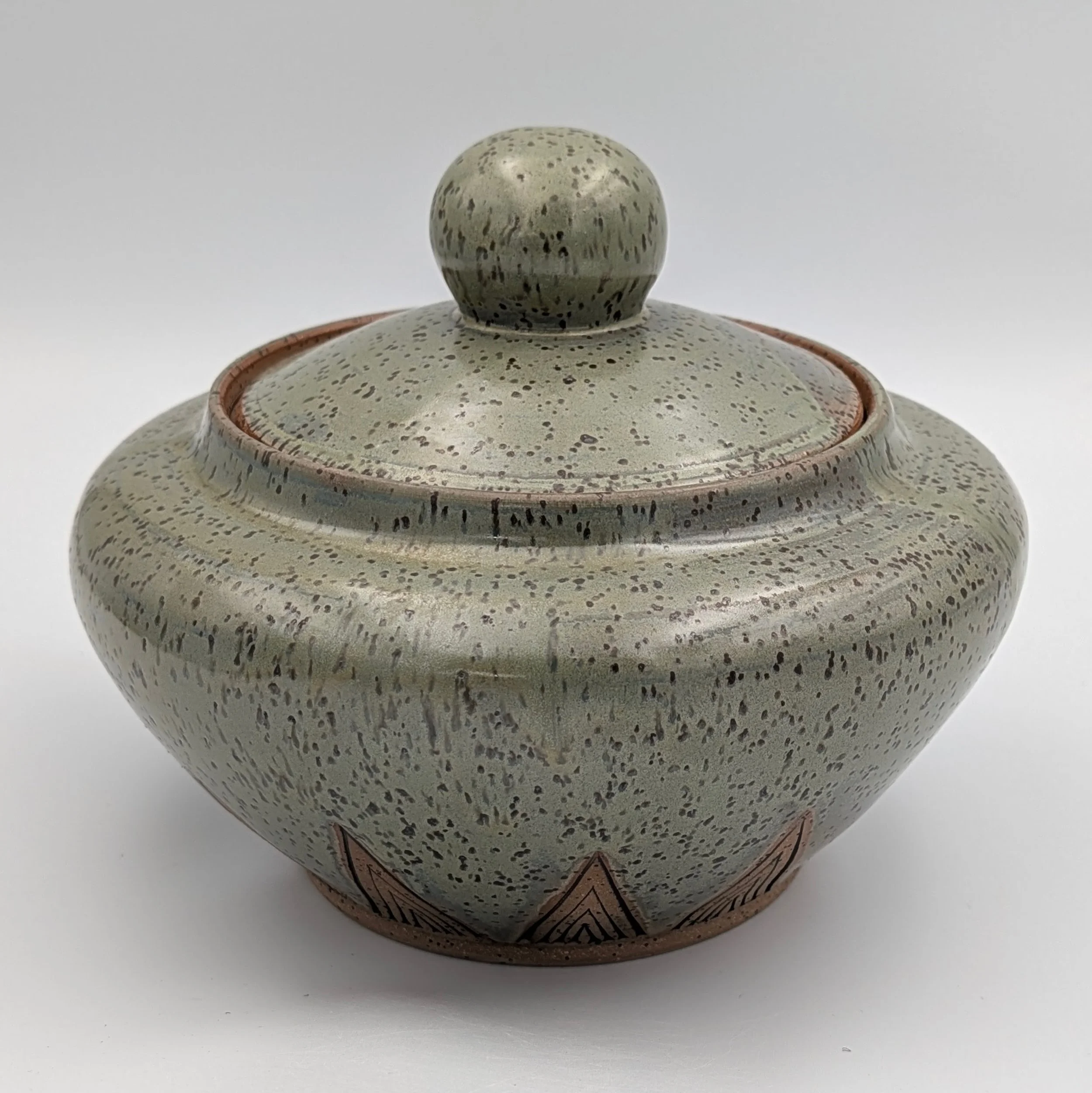 moss_lid_jar.jpg