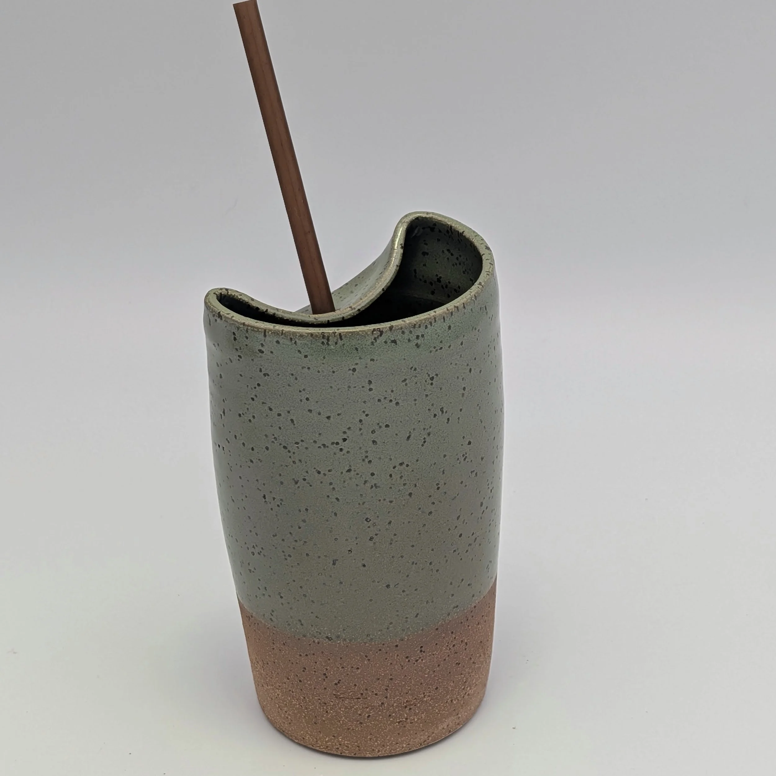 cold_bev_moss_back.jpg