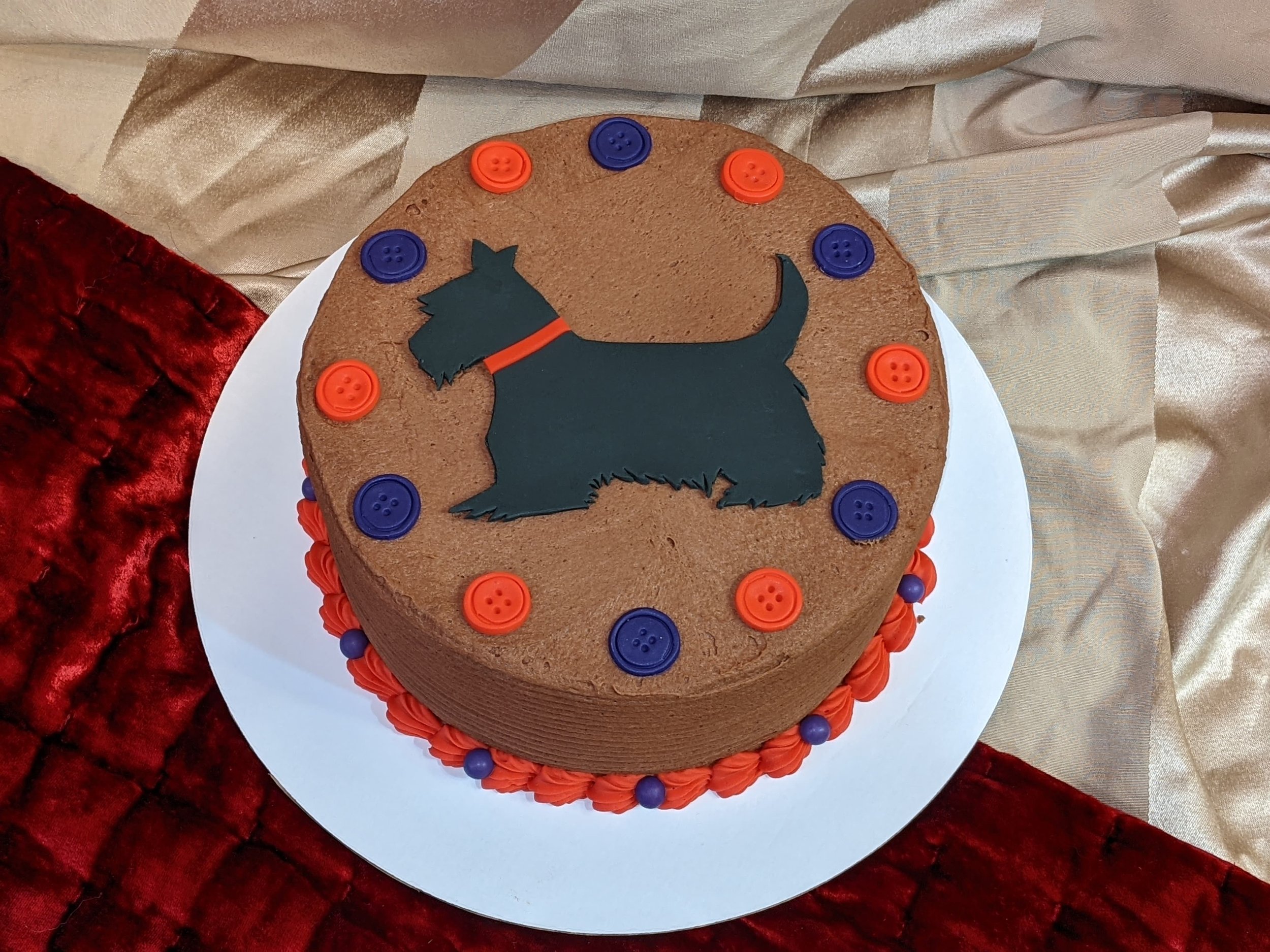Red and purple Scottie cake