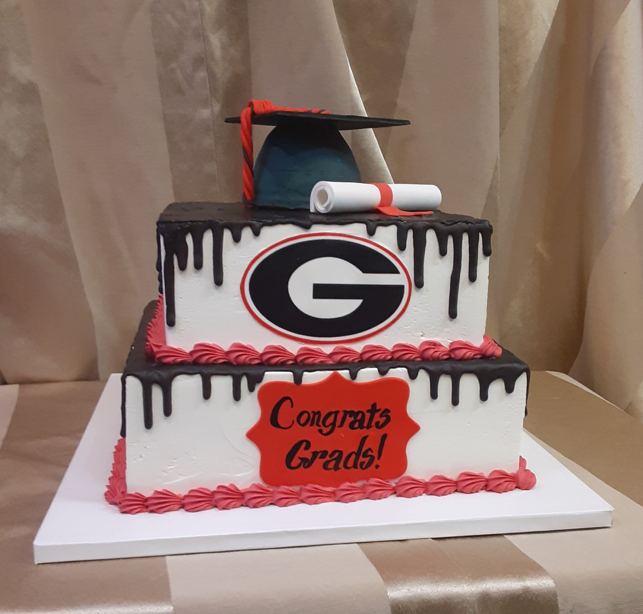 Square cake with chocolate drip