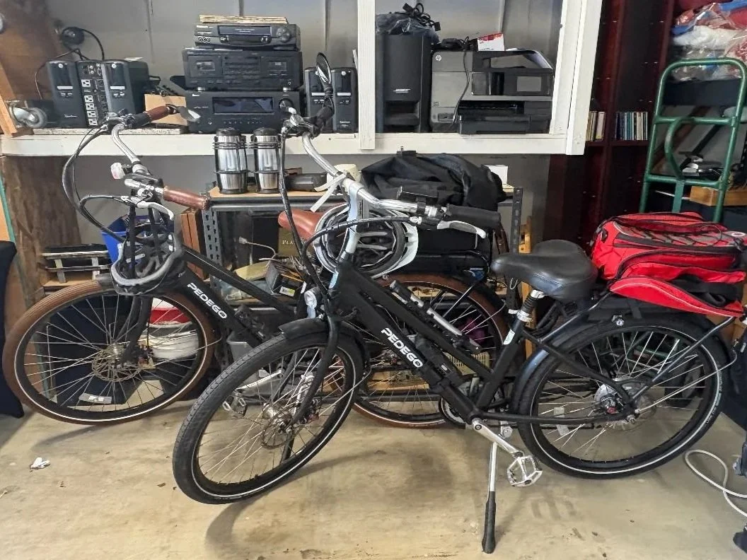 Fresh & Modern Estate Sale – Like-New Furniture & Home Goods