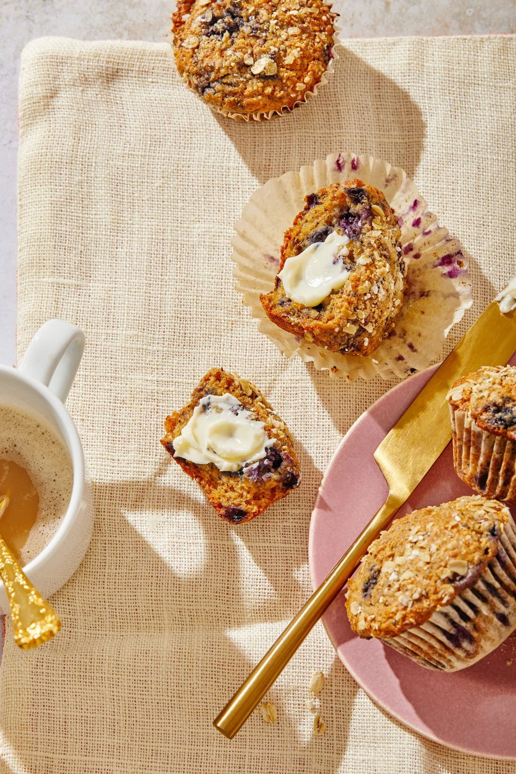 breakfast-muffin-scene-food-photography.jpg