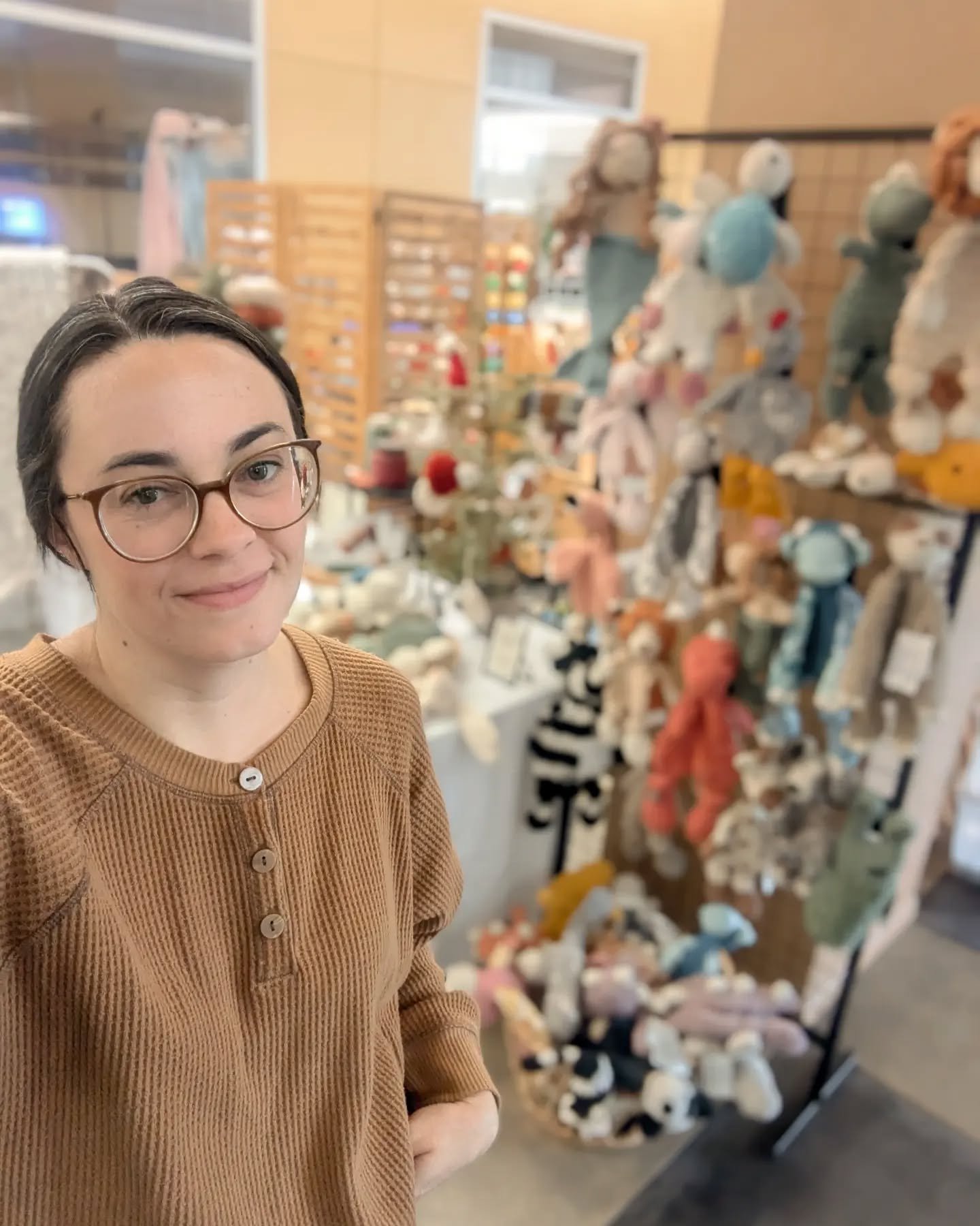 Market season is the BEST season. 

I'll be at the brea community center today from 9-6 and tomorrow from 9-4. Come visit me and get your cozy Christmas shopping done!