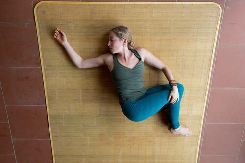 1-kali-durga-yin-yoga-teacher-training-yoga-pose-.jpg