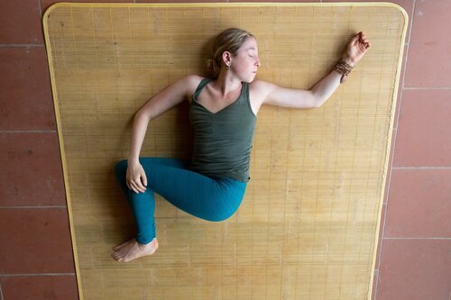 2-kali-durga-yin-yoga-teacher-training-asana.jpg