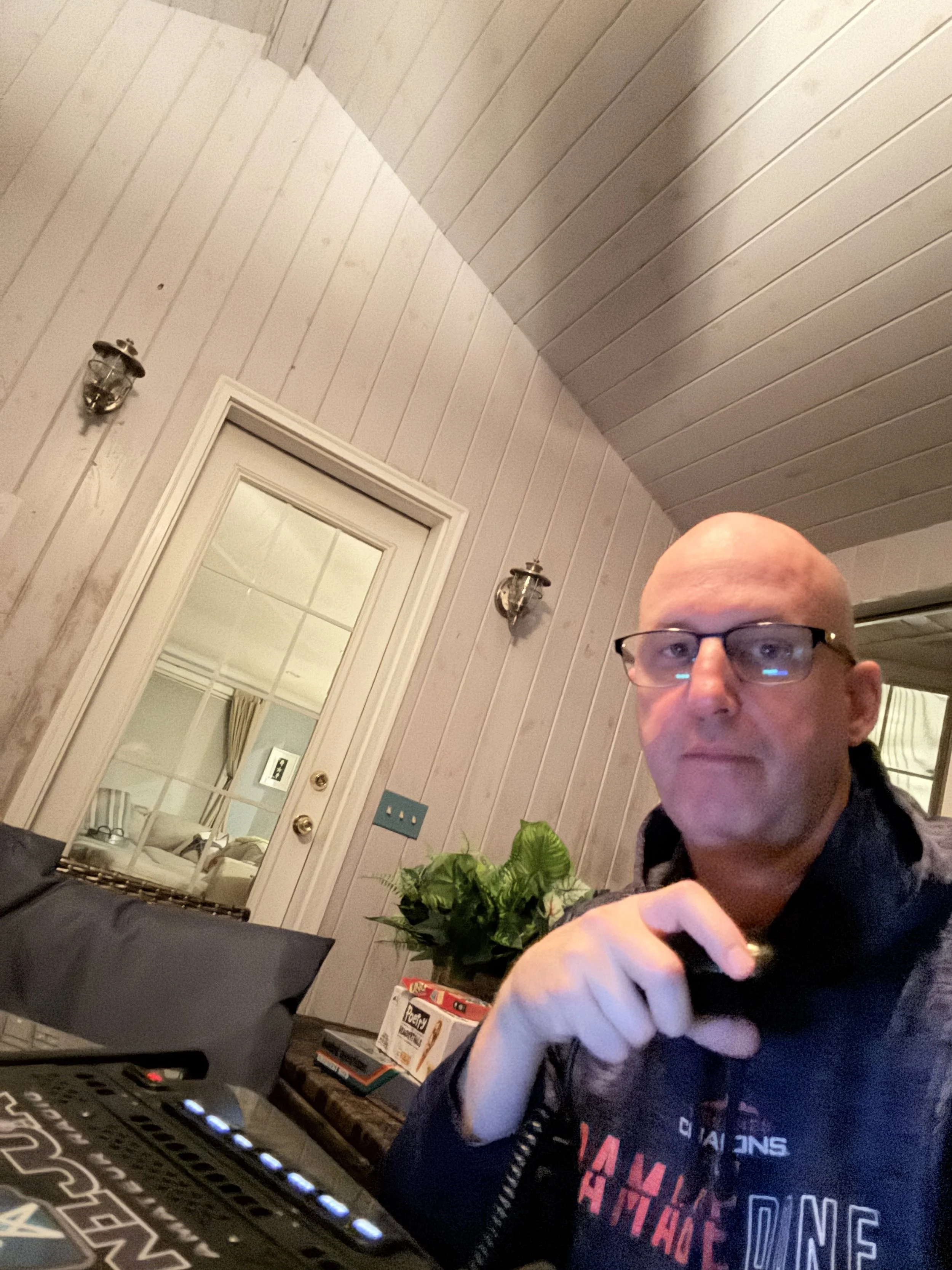 Taking Ham Radio on a Family Vacation Without Becoming That Person