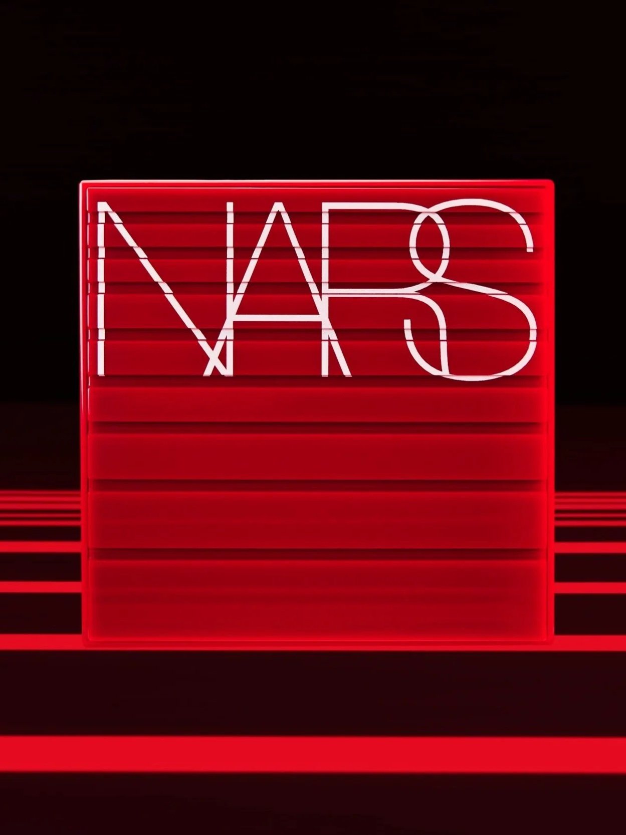 NARS_FA21_FallEdit_ClimaxMoment_DigitalFirst_Shot02B_EyeshadowPalette_Hero_GLBL_B.jpg