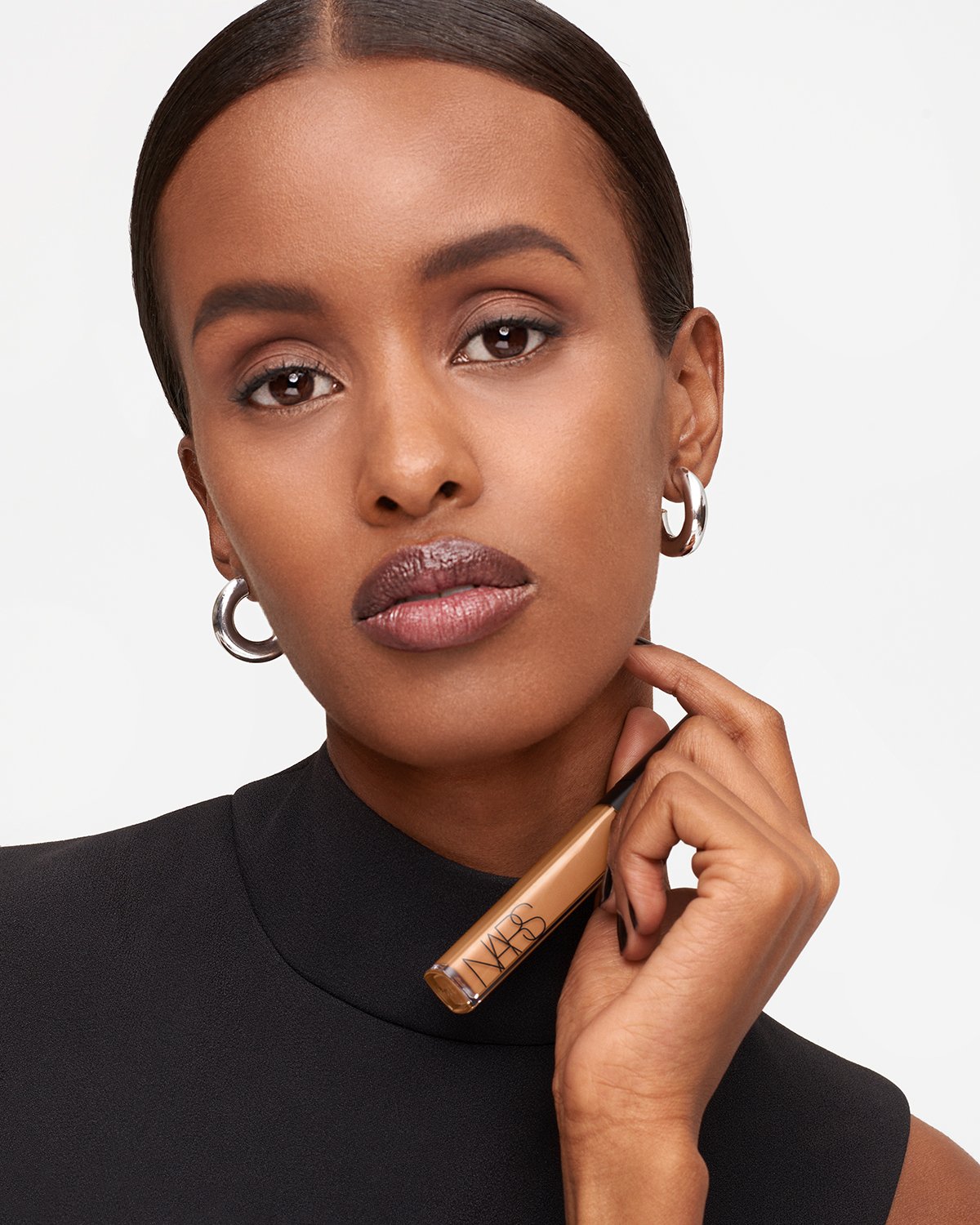 NARS_SP22_AlwaysOn_RCC_DigitalFirstPhoto_Model03_Shot1_Product_GLBL_B_4x5.jpg