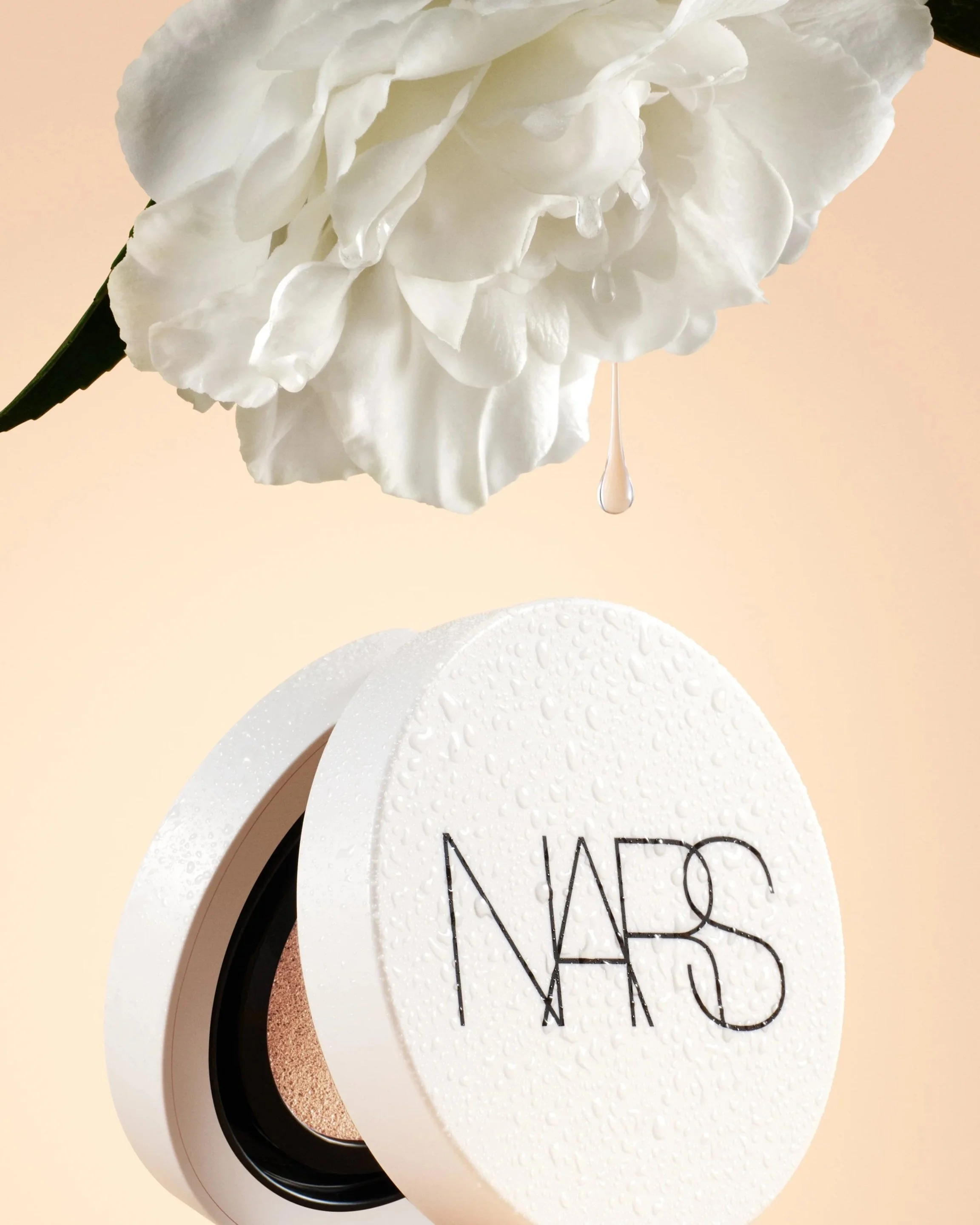 NARS_SP25_LightReflecting_DigitalFirst_ProductStill_Shot17_LRSC_MontBlanc_Hydra-veil_Ingredients_GLBL_4x5.jpg