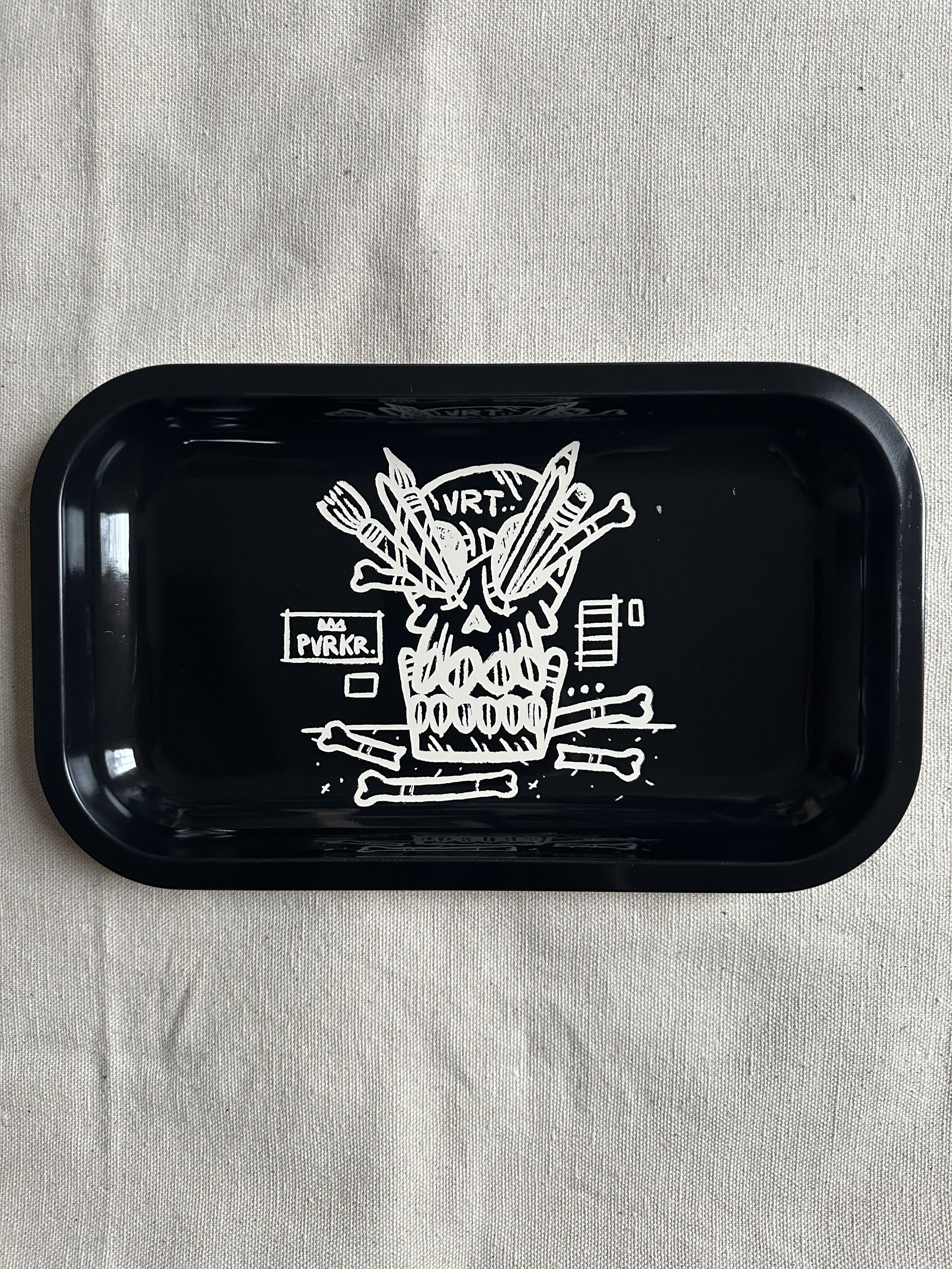 skull tray.