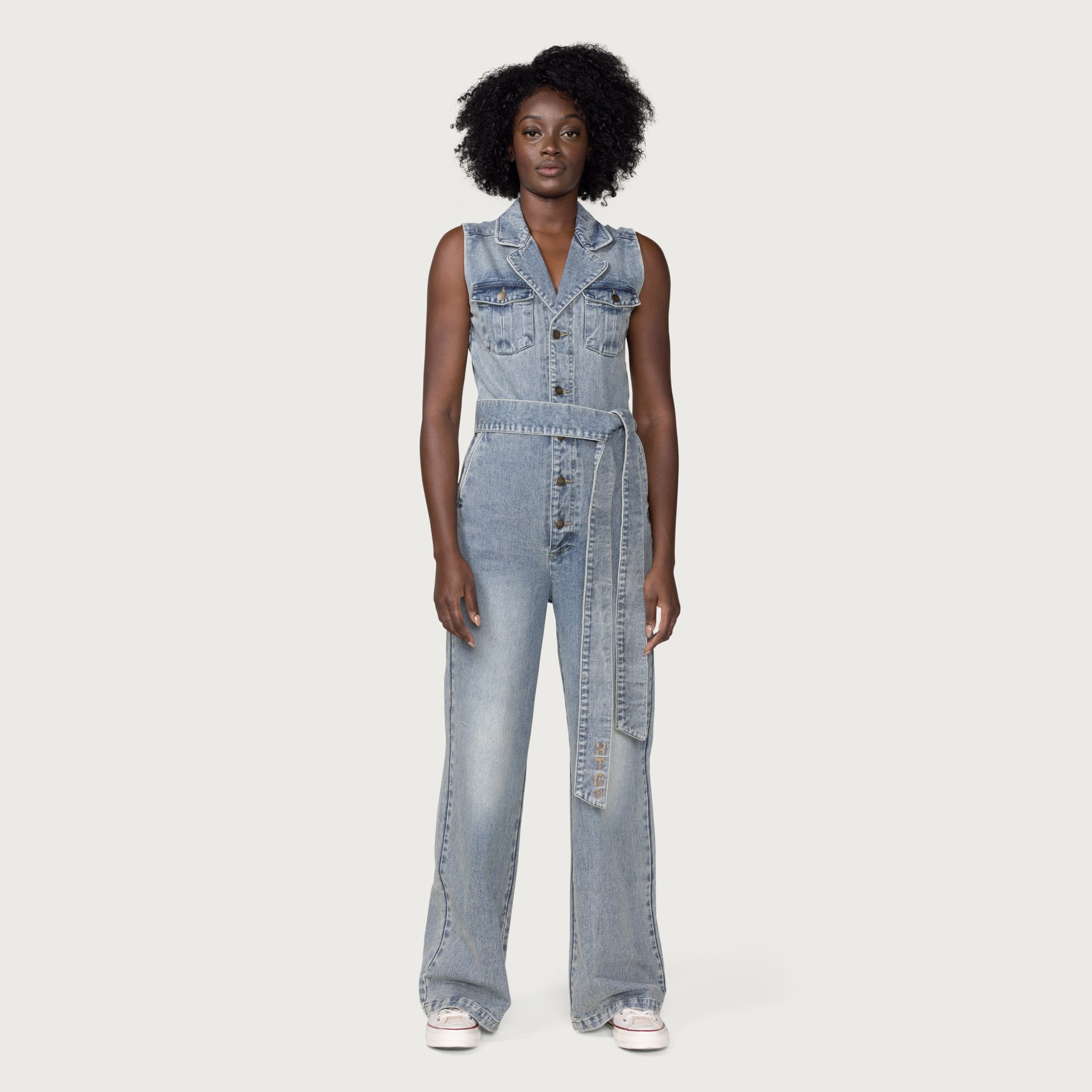 SP23_WMNS_ONBODY_SERVICE JUMPSUIT_LIGHT INDIGO_01.jpeg