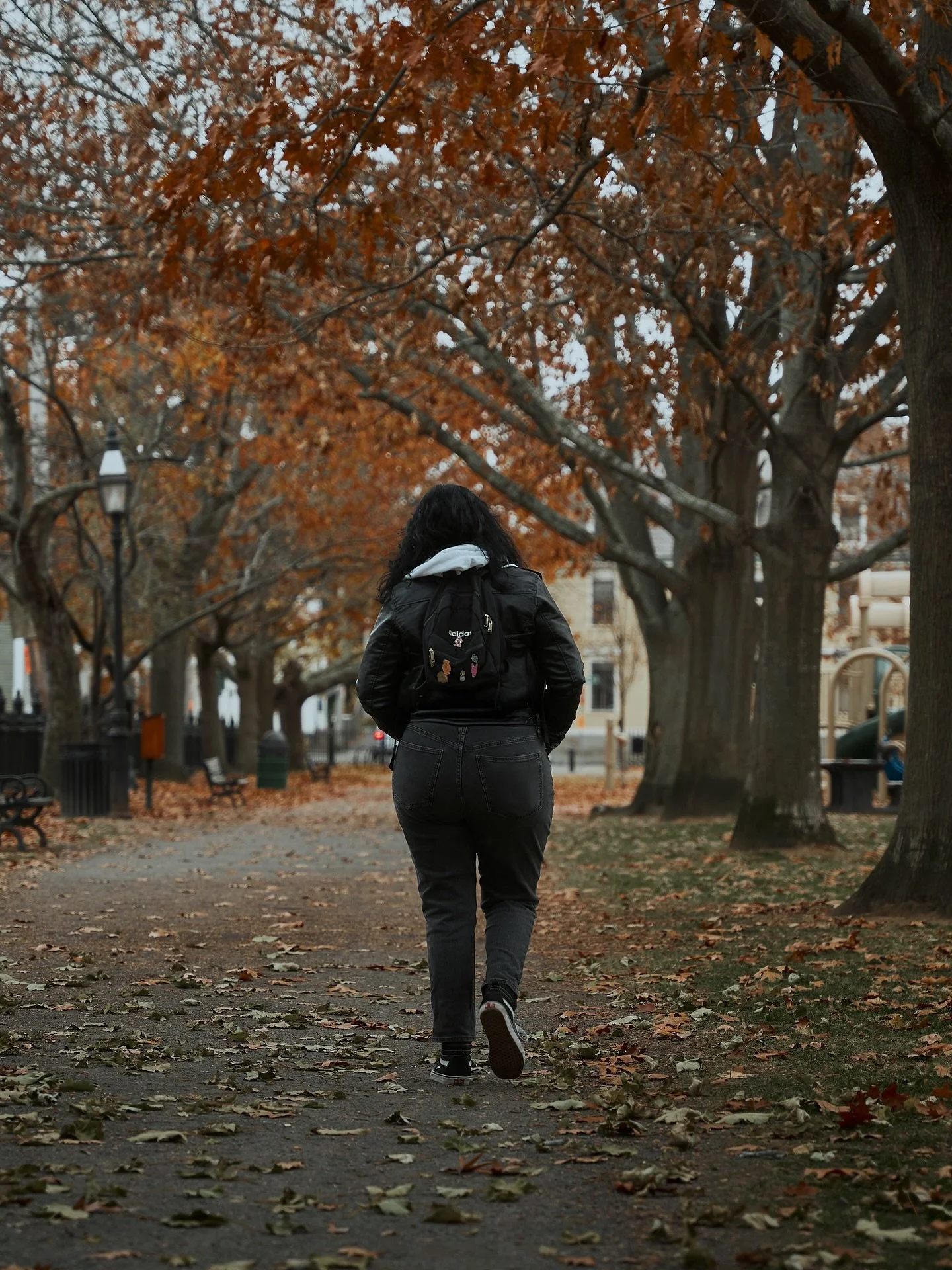 Fall is finally here🍂🍁

Im ready for the cold days and spooky vibes. Flashback to being in Salem with my wife for our honeymoon. The town and east coast in general was so nice. I was not prepared for the cold weather over there though.

#ShotOnSony