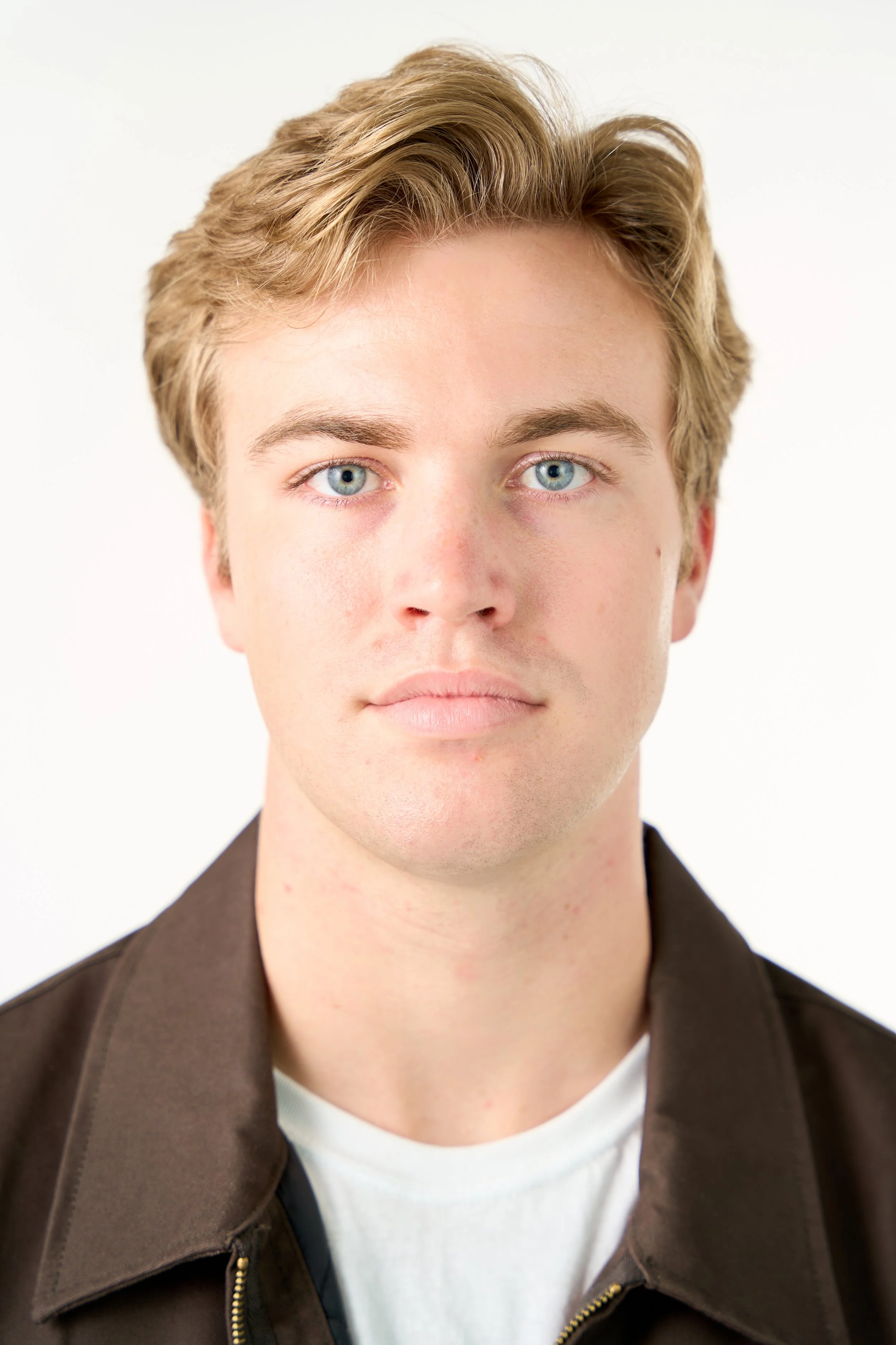 Ronan Actor Headshots 35.jpg