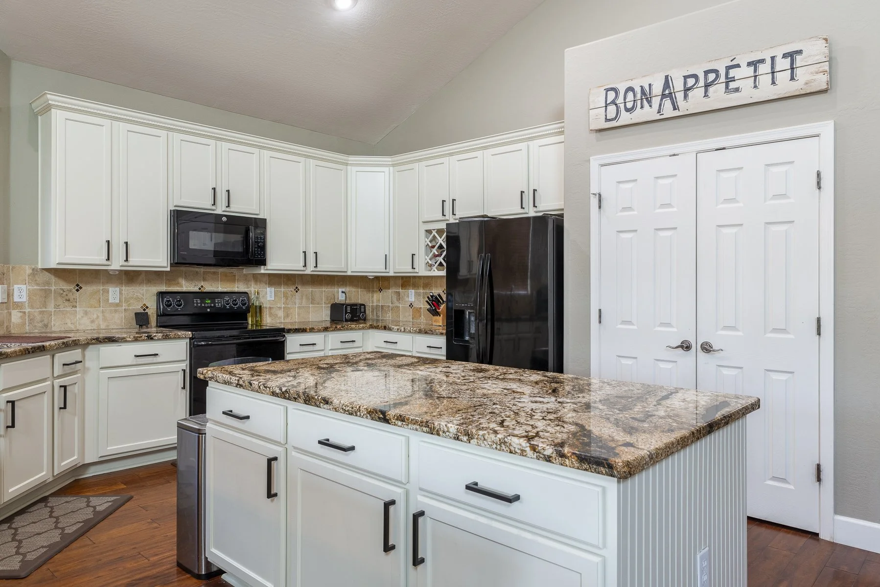 20210917_Rennacker Studio_Properties_0209.jpg