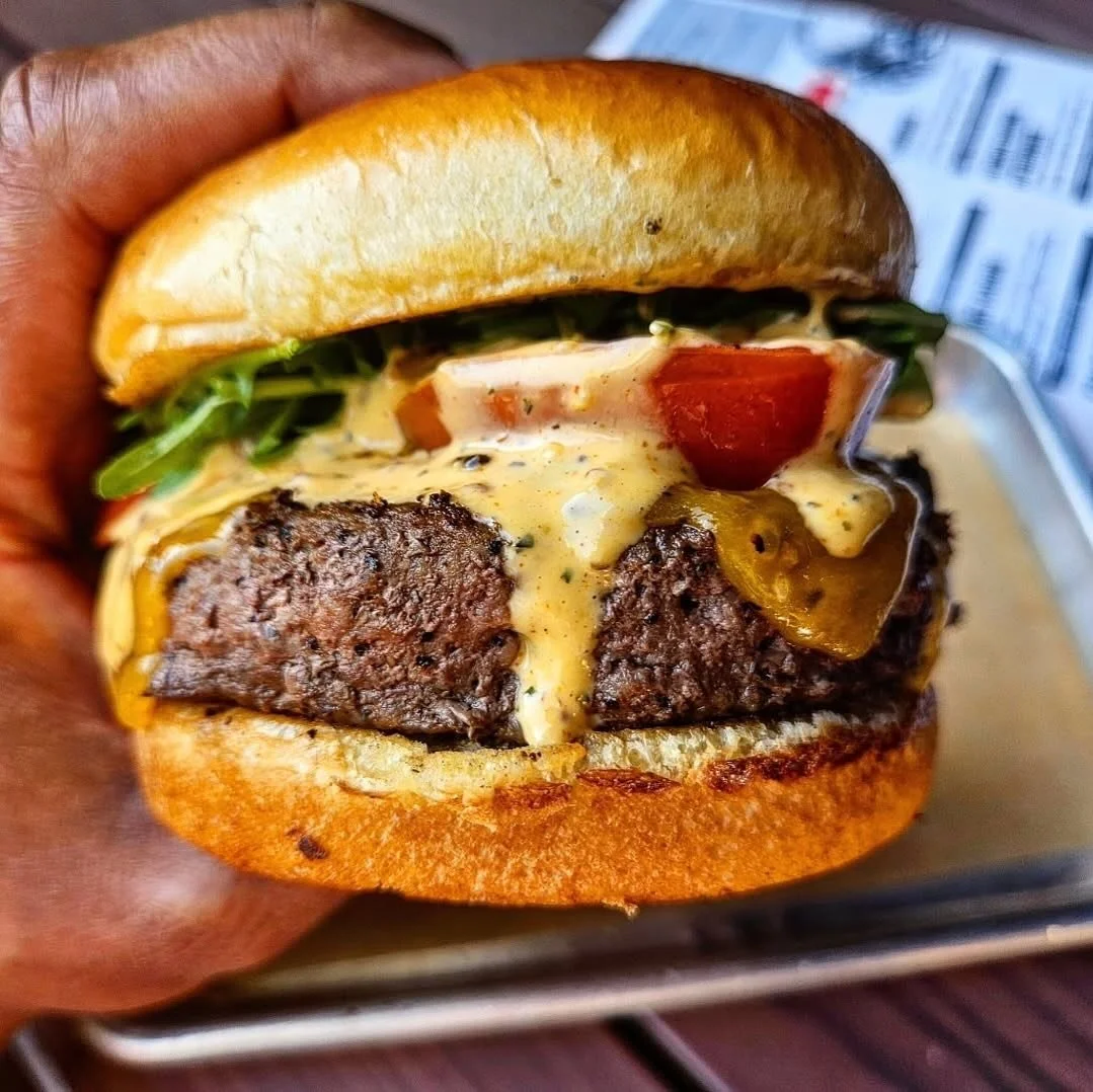 🍔 Steakhouse Burger&hellip; flavors that smack you around asking for more. Grilled steakhouse tomatoes, scratch remoulade sauce, onion-marmalade, sharp cheddar, baby arugula&hellip; and of course in your business 1/2lb wagyu/ black angus blend patty