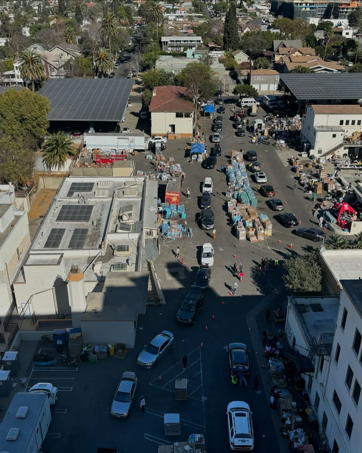 📍 Swipe 👈 and please drop a note  for those affected. Smiles, hugs, tears, prayers, storytelling&hellip; just a few of the stirring moments from yesterday. As horrible as this situation is, we witnessed first hand @ladreamcenter the kindness and lo