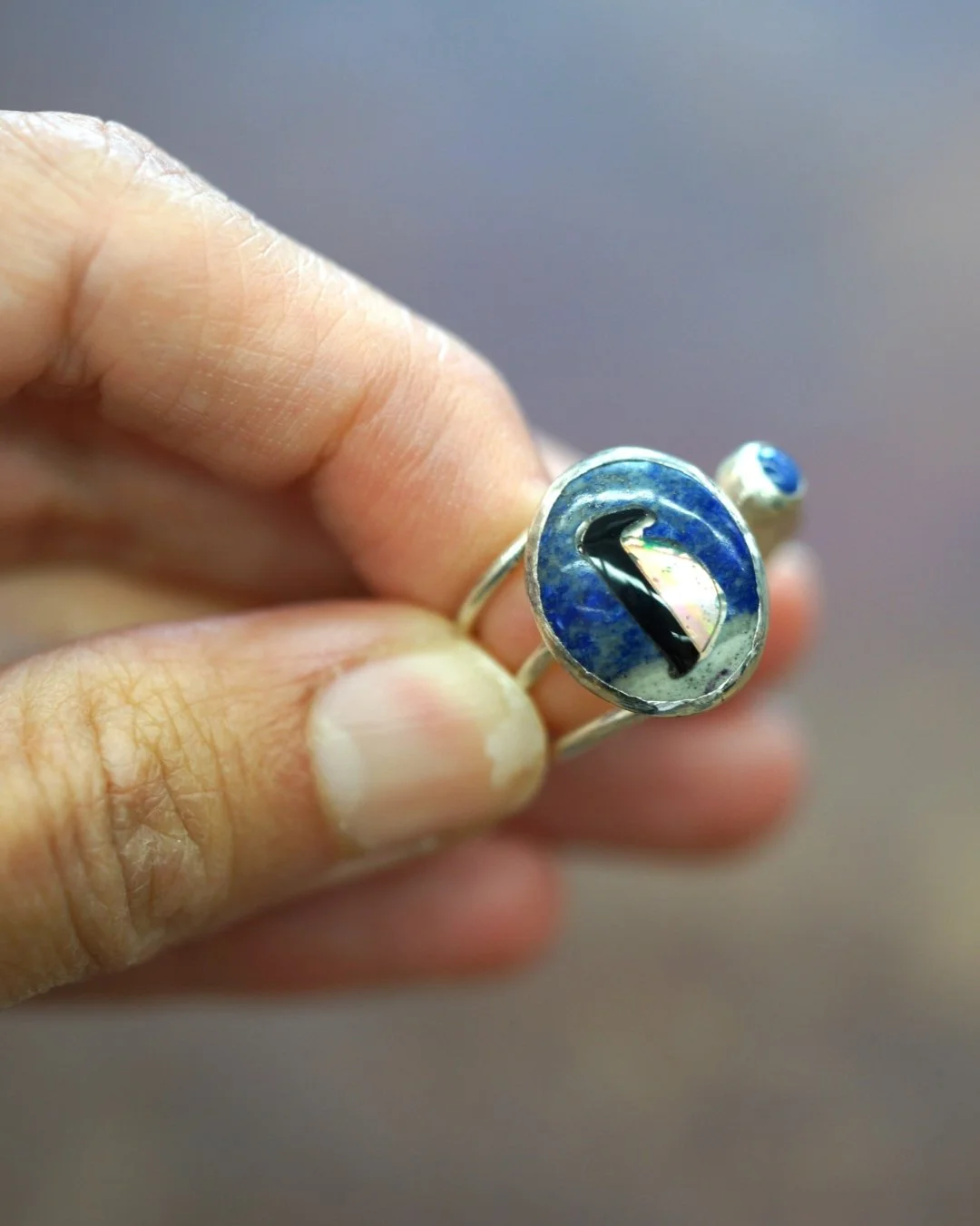 Beginning Jewelry (4 sessions) &mdash; Nov 17, 24, Dec 8 &amp; 15
From first cut to final polish, learn the foundations and make real pieces you&rsquo;ll wear.
You&rsquo;ll make:
&bull; Sterling silver band ring
&bull; Sterling pendant with a bezel-s