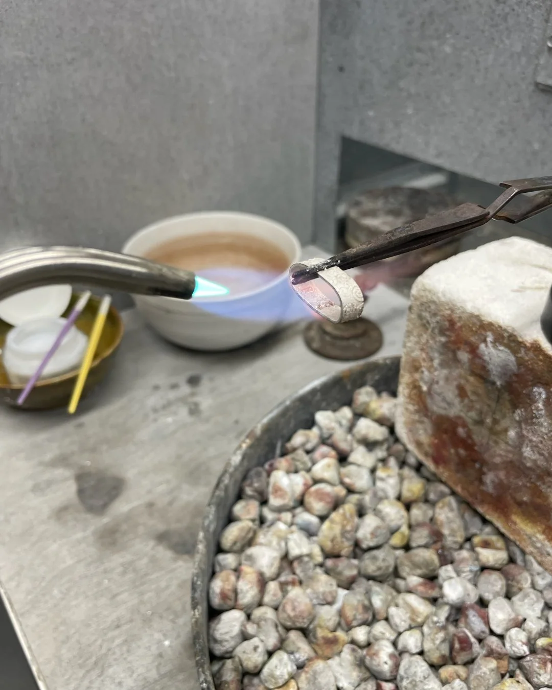 🔥 Learn to use the torch and bring your first designs to life 🔥
Our Beginning Jewelry class is the perfect place to start your metalsmithing journey. You&rsquo;ll learn how to safely use a jeweler&rsquo;s torch, saw, file, solder, and polish metal 