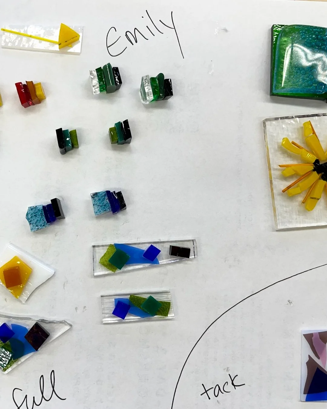 Make the stone, then make the jewelry. 💎 This one-day workshop with Michel l'Huillier teaches you to create fused glass cabochons from scratch &mdash; cutting and arranging glass with copper and silver inclusions, then firing them into finished piec
