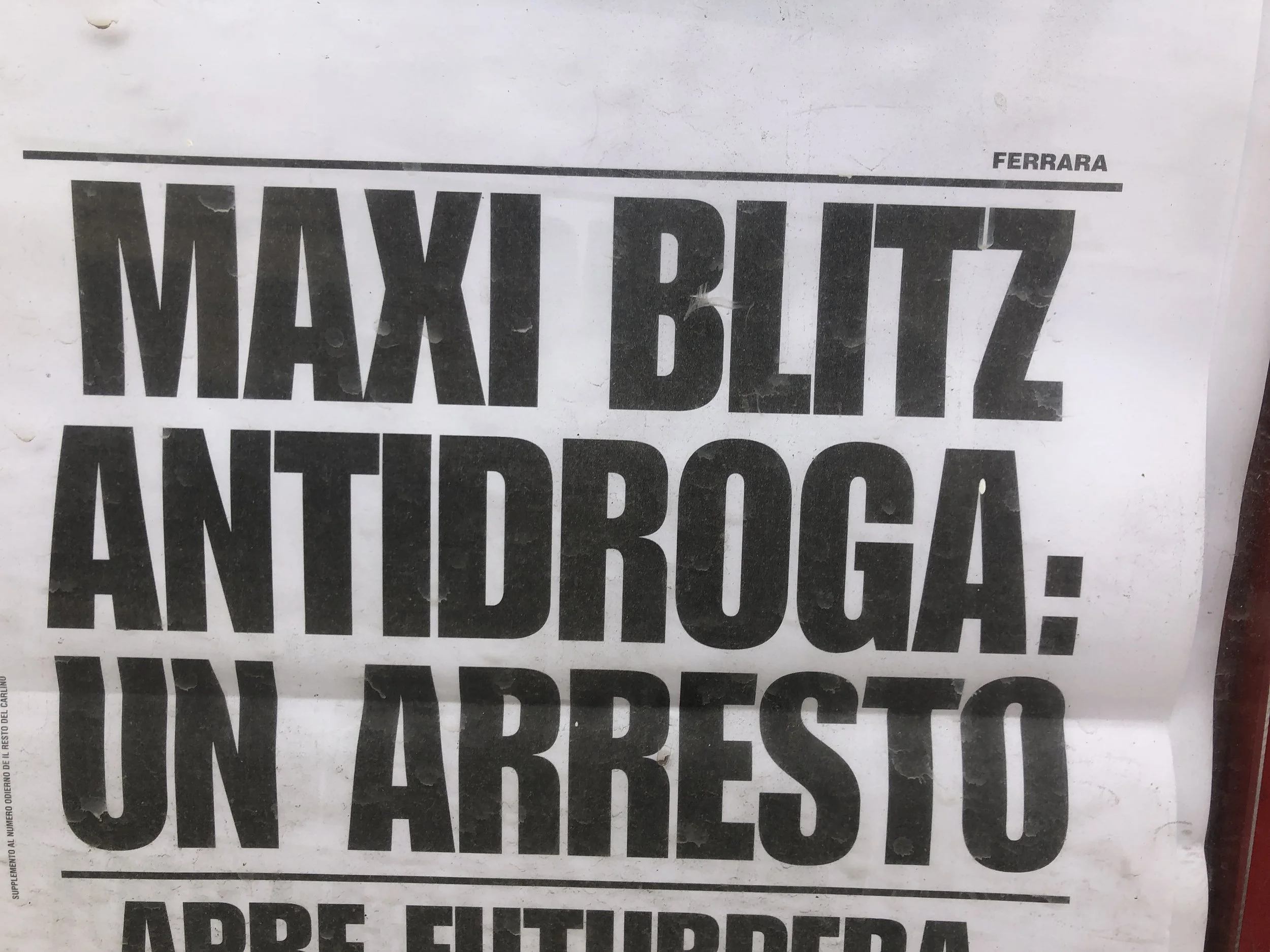 Titolo di giornale: "MAXI BLITZ ANTIDROGA: UN ARRESTO"