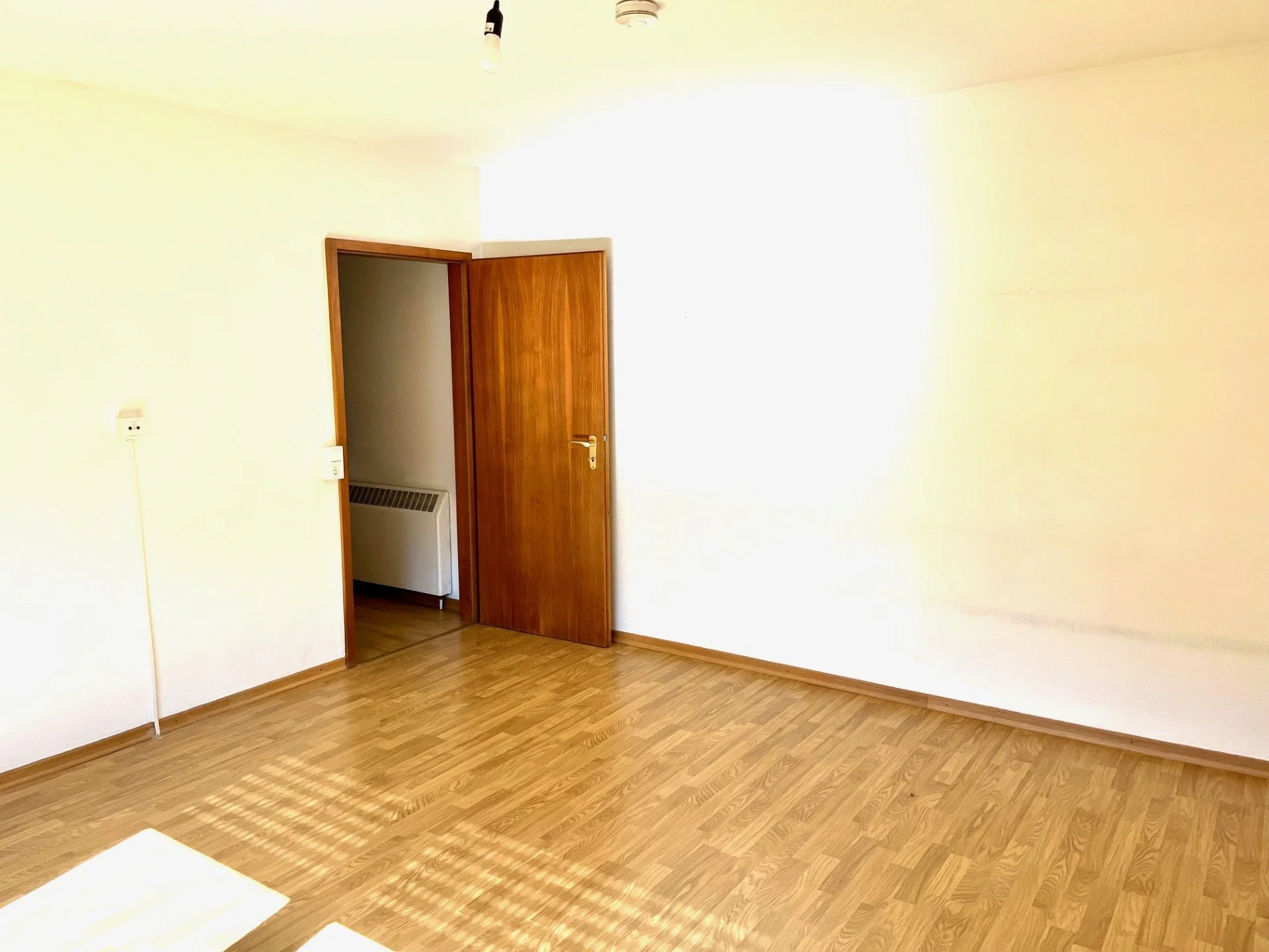 Schlafzimmer EG.jpg