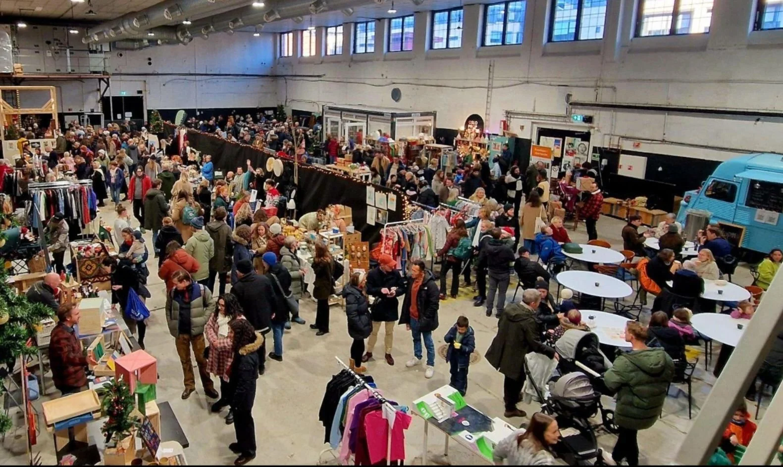 MARKEDSHELG PÅ FABRIKKEN