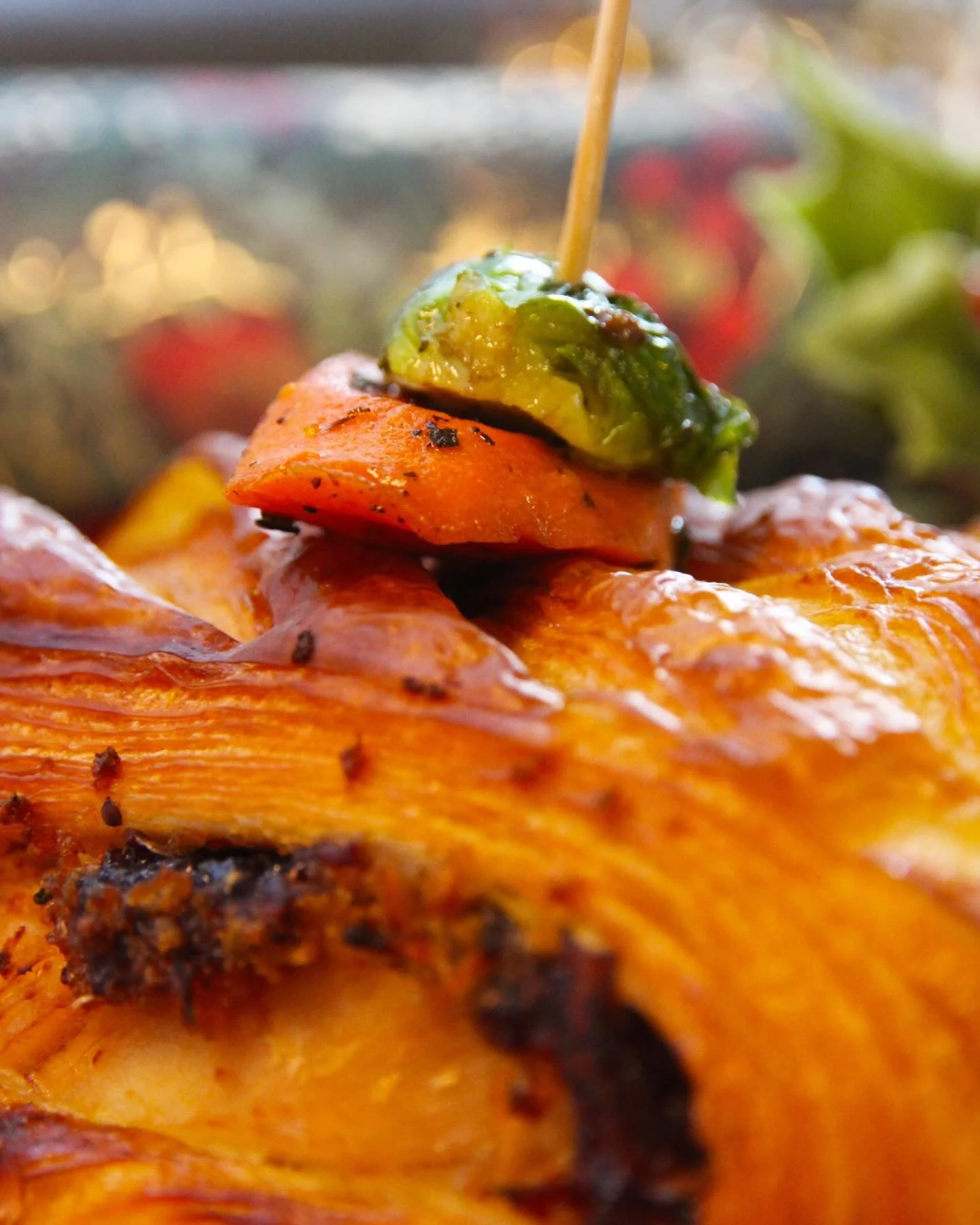 We couldn&rsquo;t wait for Christmas dinner tomorrow either... 🍗🍴

🎄Turkey pan Suisse ✨

Juicy turkey, sage &amp; onion stuffing &amp; cranberry folded together inside a traditional laminated pan suisse, topped with a roasted brussel sprout &amp; 