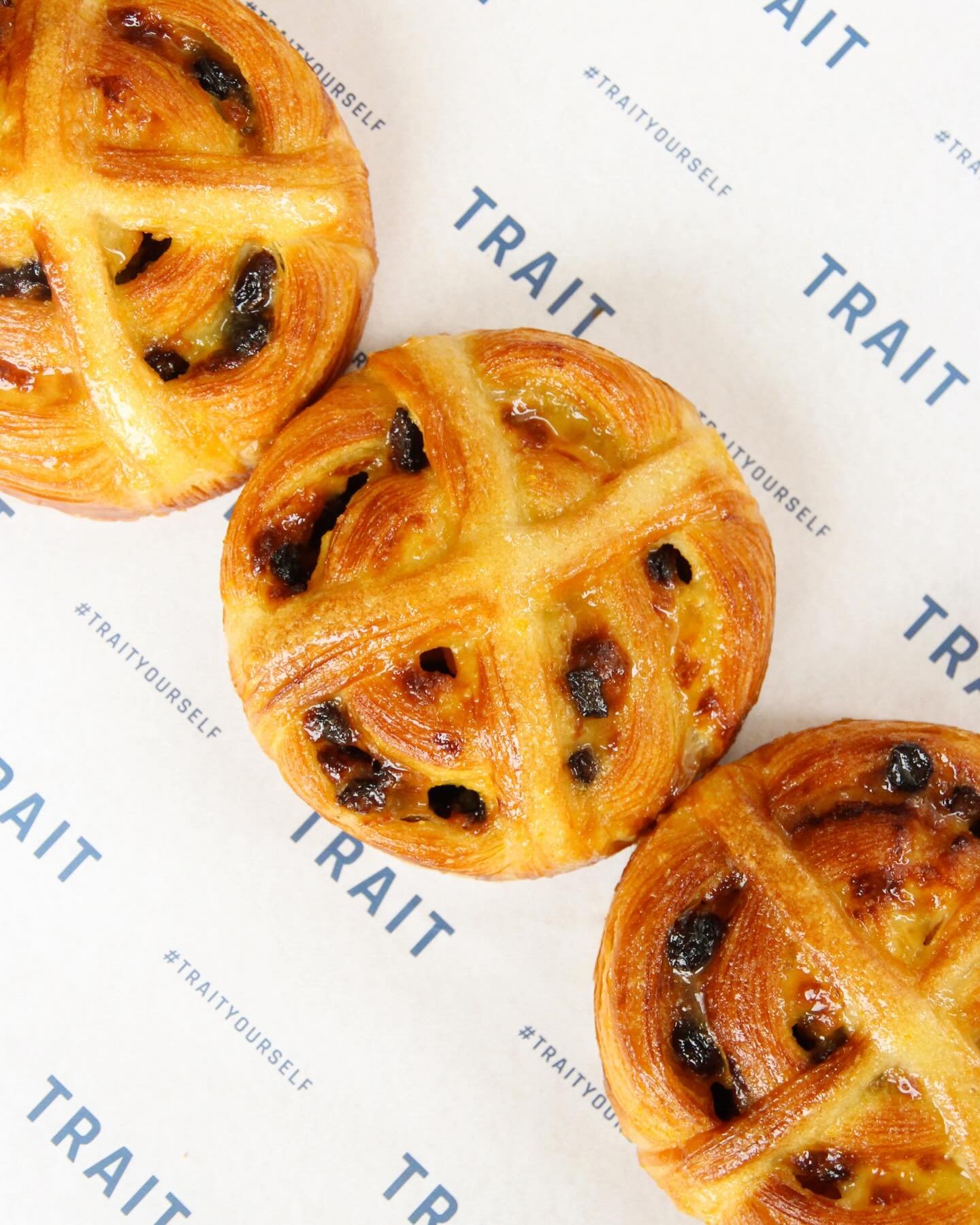 Happy Easter 🐣💛

Our Easter bakes are waiting for you... 👀🥐

We&rsquo;re open:

📍High St: 7:30 - 4:30
📍Other Sites: 8:00 - 3:00

#artisianbakery #easterbakes #belfastbakes #discoverni