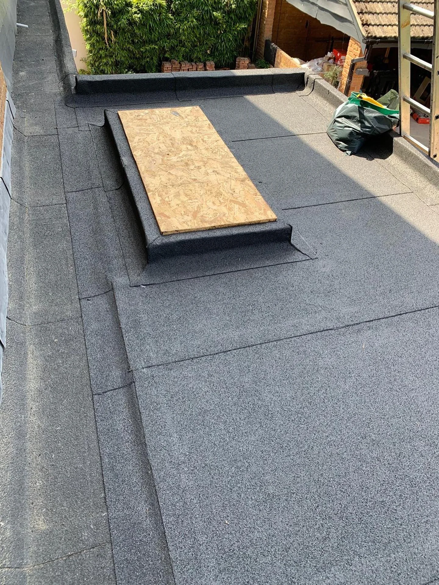 A flat roof we completed today on new build porch in St George’s road Bickley using a 3 layer touch on felt system. Visit www.sapsford.Co