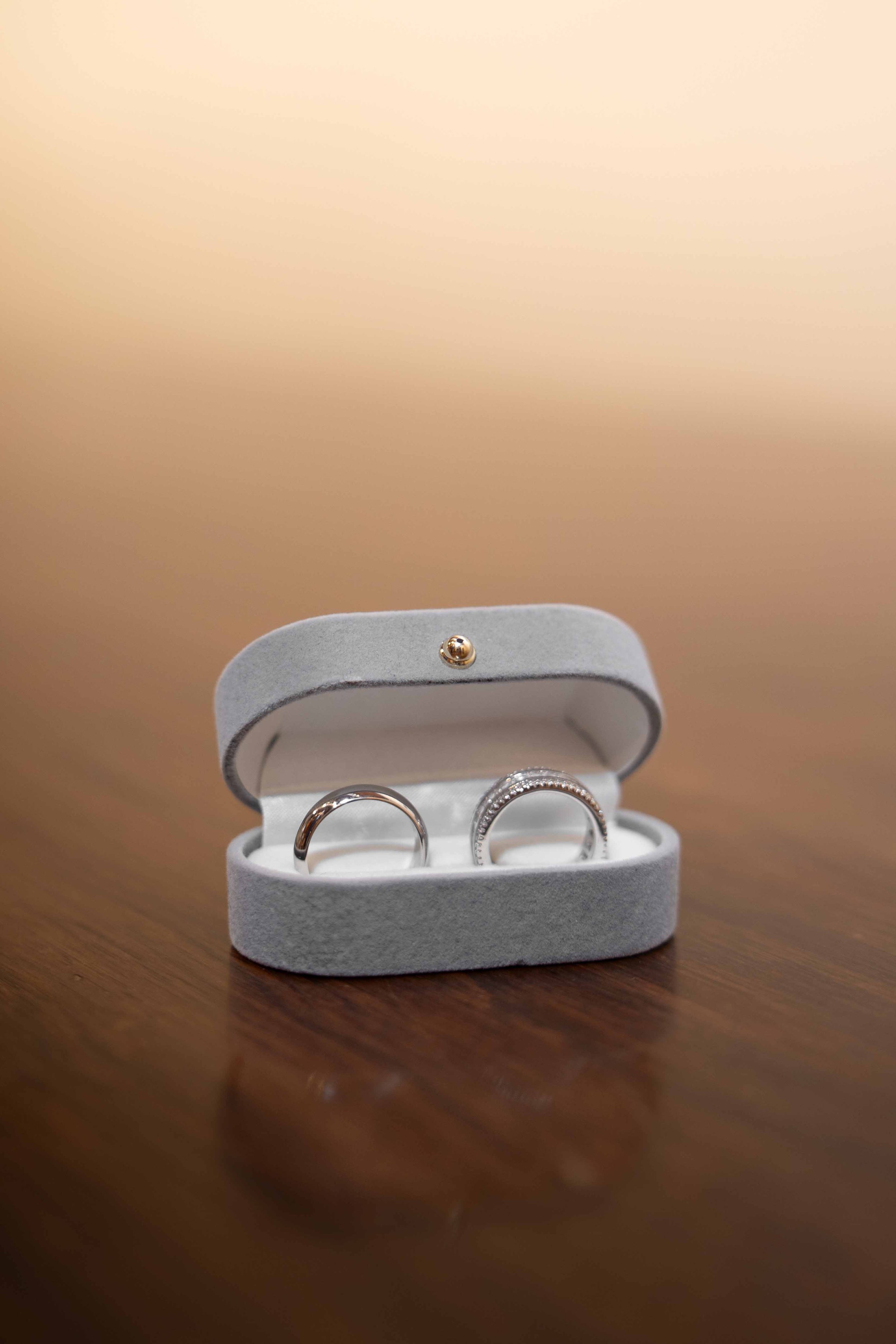 wedding rings a'la product photography style