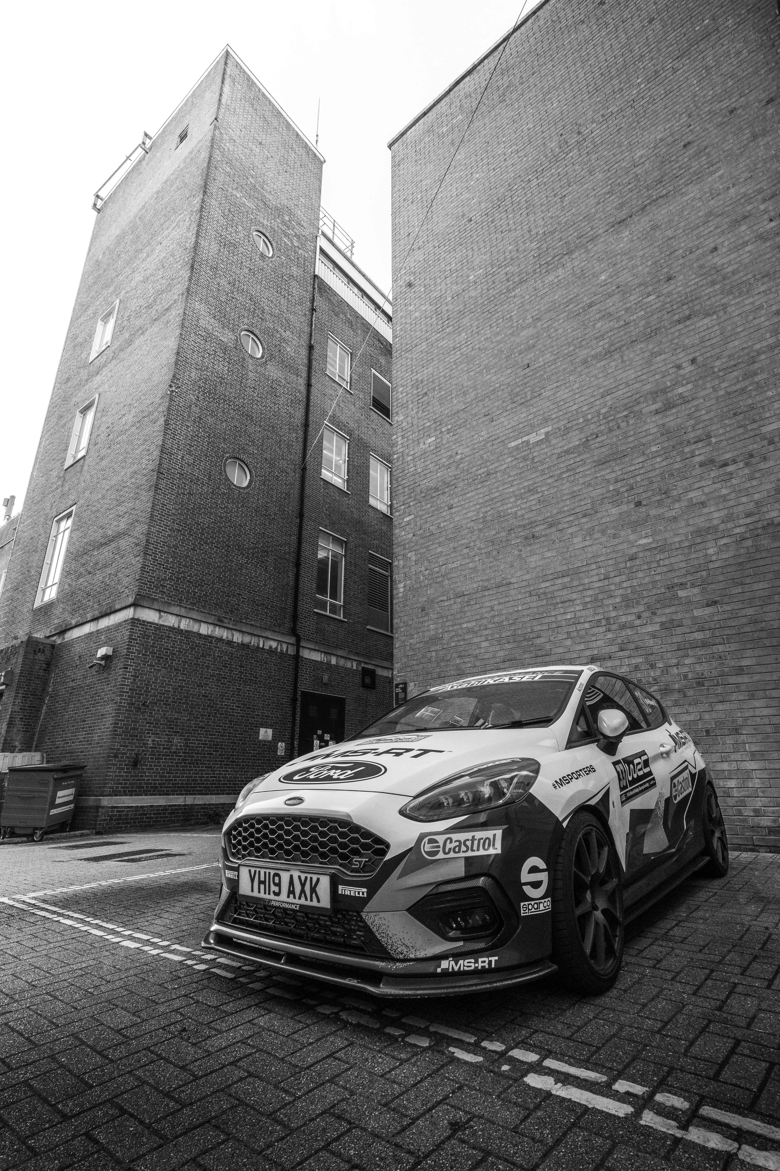 Cars_with_owners_in_Hampshire_by_MBphotography_ (41).jpg