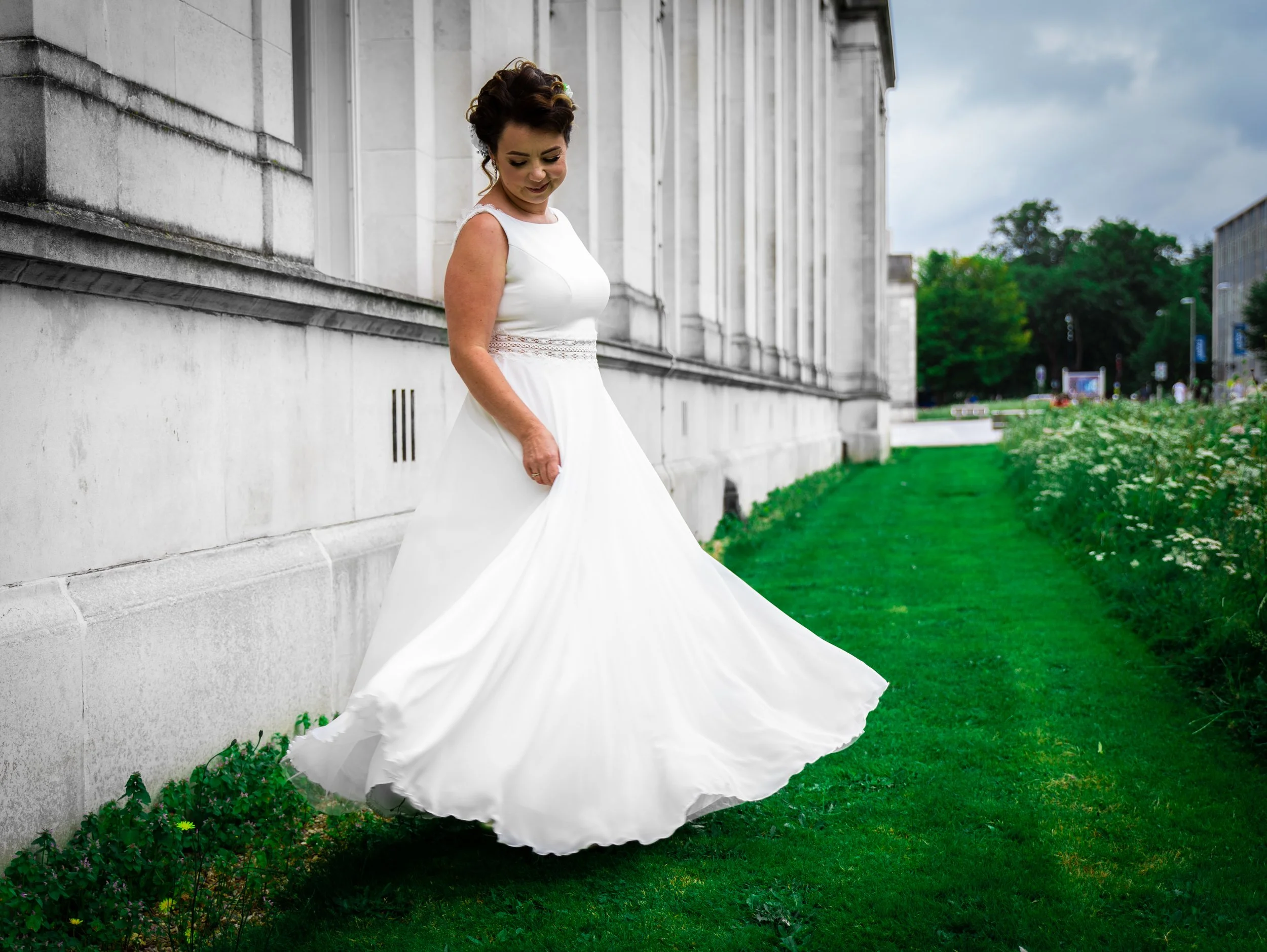 Bridal photography near guildhall square, Southampton