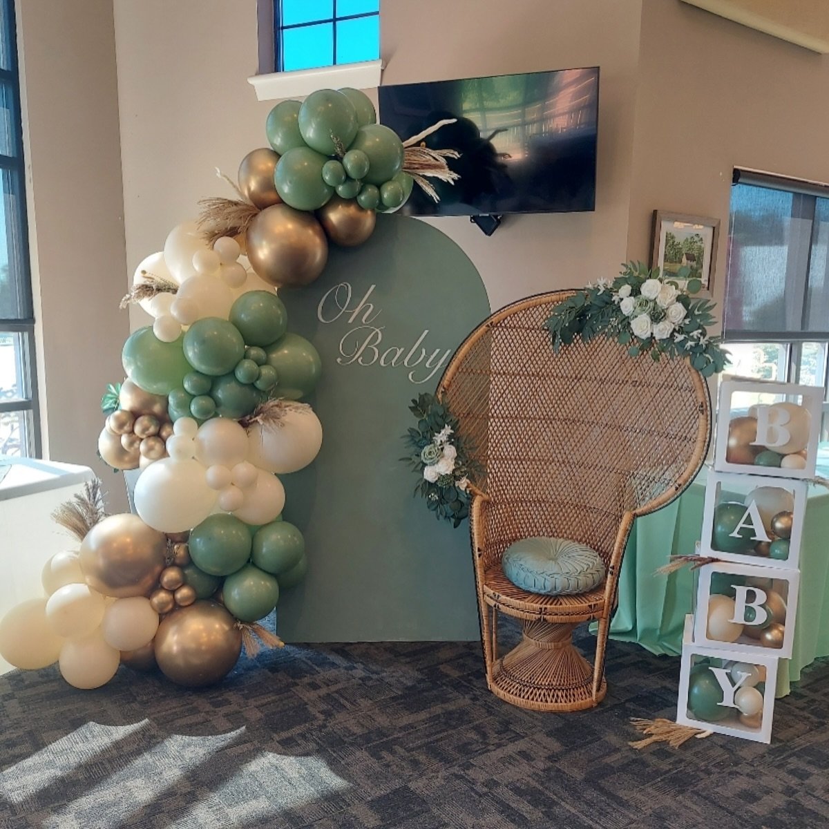 Oh Baby! 

Venue: @makefieldhighlandsgc 
Peacock Chair: @_rusticrentals 

.
.
.
.
.
#babyshower #babyshowerdecor #babyshowerballoons #buckscountymoms #buckscounty #momtobe #ohbaby #babyboy #balloondrop #balloongarland #buckscountypa #buckscountyevent