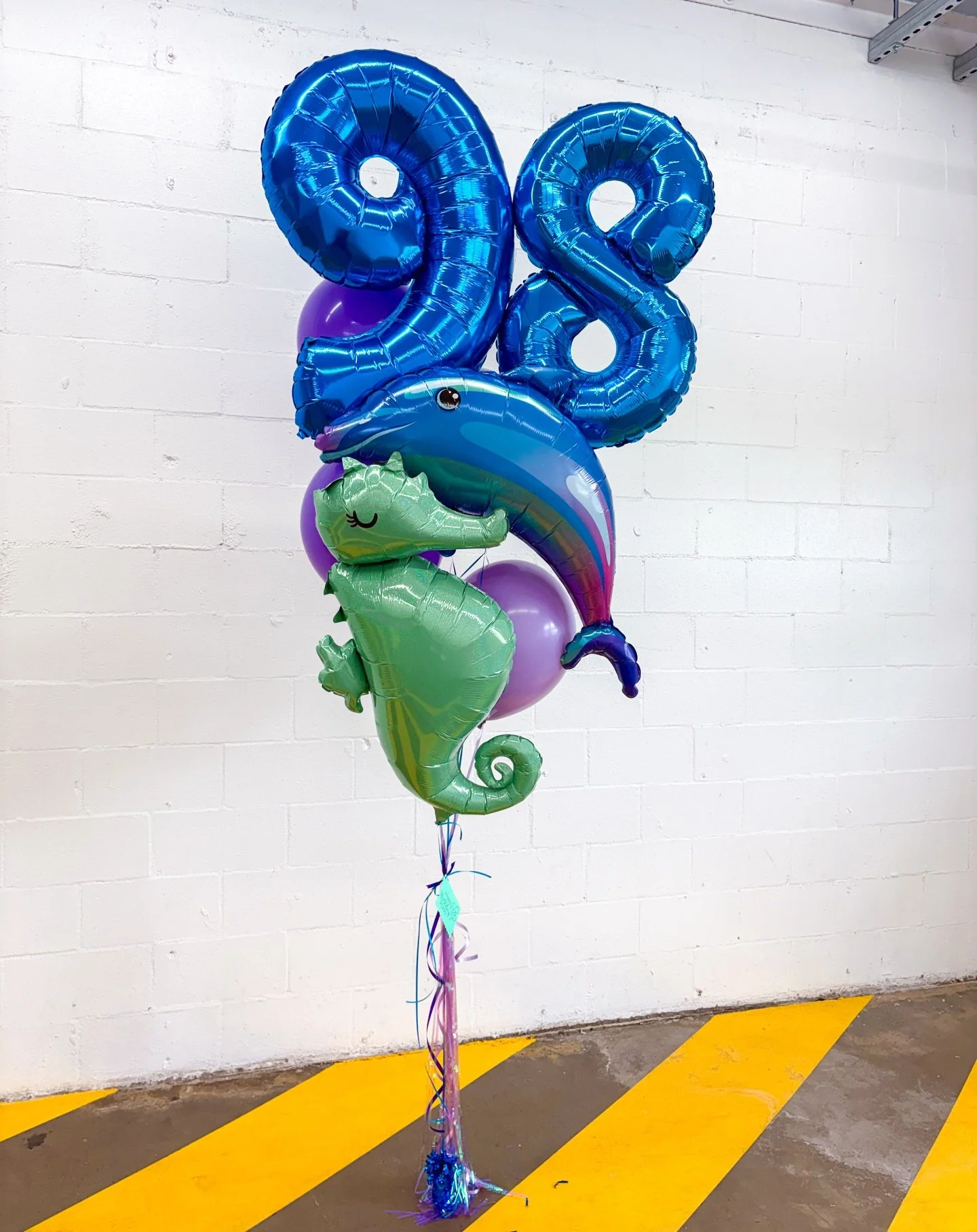 🌴🎈 98 years young and still making waves! 🌊✨

This over-the-top beach-themed helium bundle brought all the sunshine, seaside vibes, and birthday magic for a very special 98th celebration! 🐚☀️

Because birthdays this incredible deserve d&eacute;co