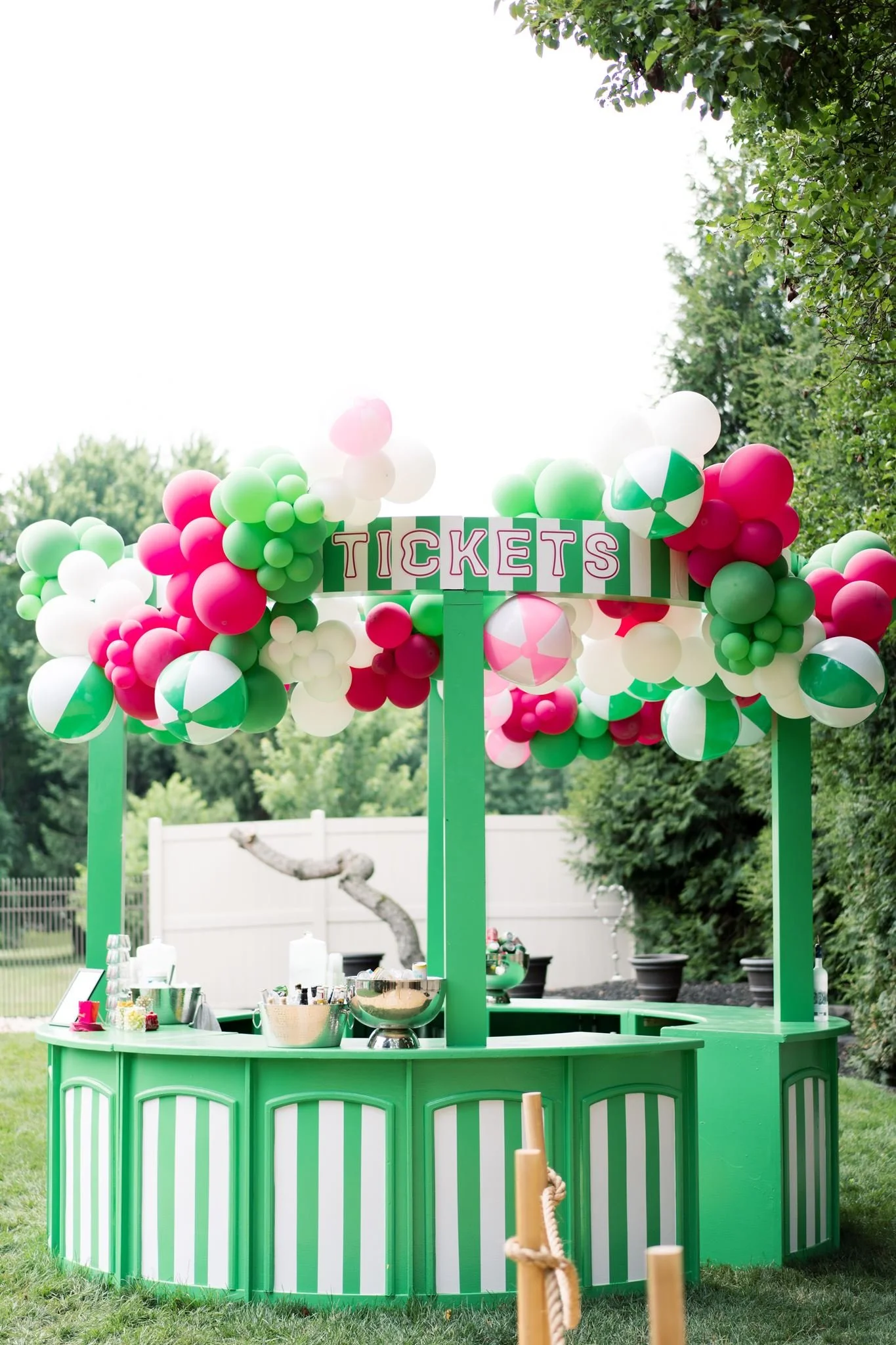 philadelphia-balloon-decor.jpg