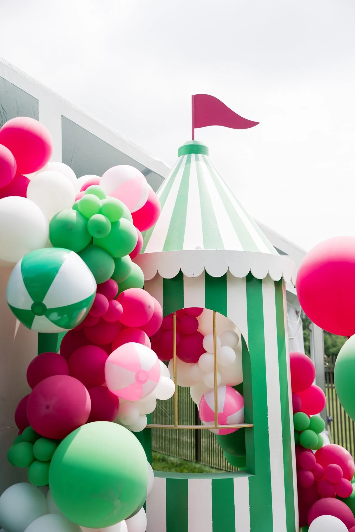 philadelphia_balloon_installation.jpg