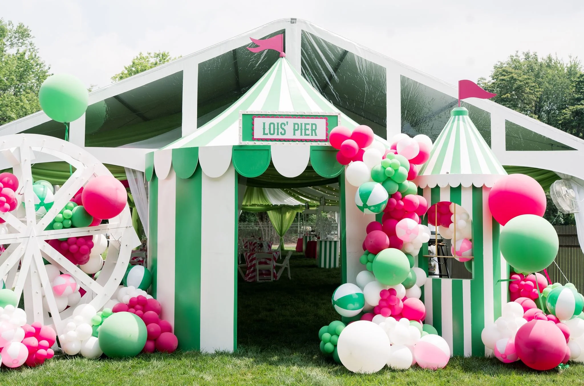 philadelphia_balloon_arch_victorias_balloontique.jpg
