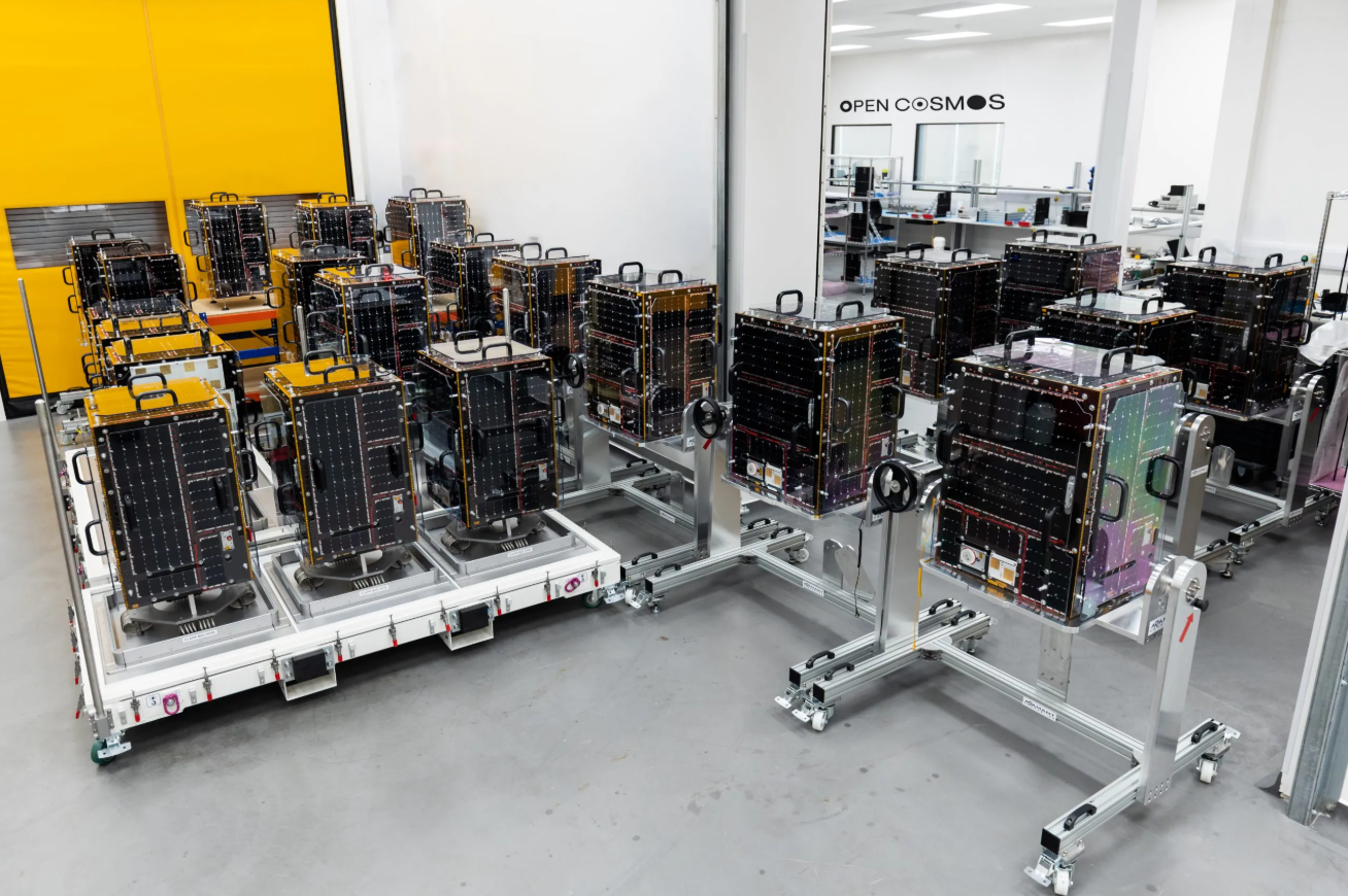 Open Cosmos Selected By UK Government Commercial Agency (GCA) For £8 Billion Defense Communications Framework
