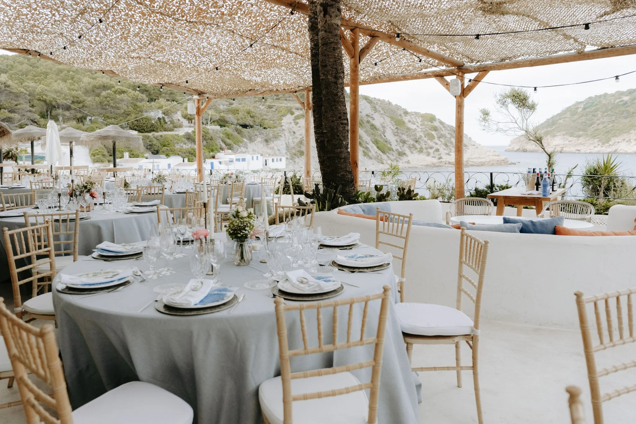 table-decor-near-the-mediterranean-sea-hotel-santa-marta-girona-destination-wedding-photographer.jpg