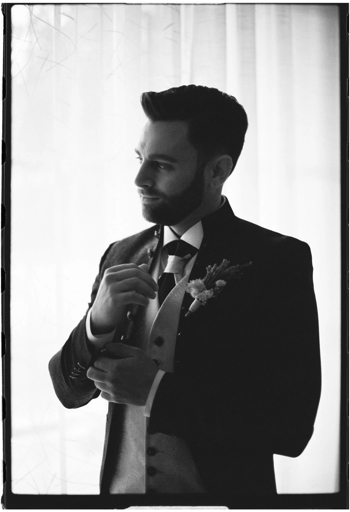 groom-film-portrait-black-and-white-huerto-de-montesinos-valencia-destination-wedding-photographer.jpg